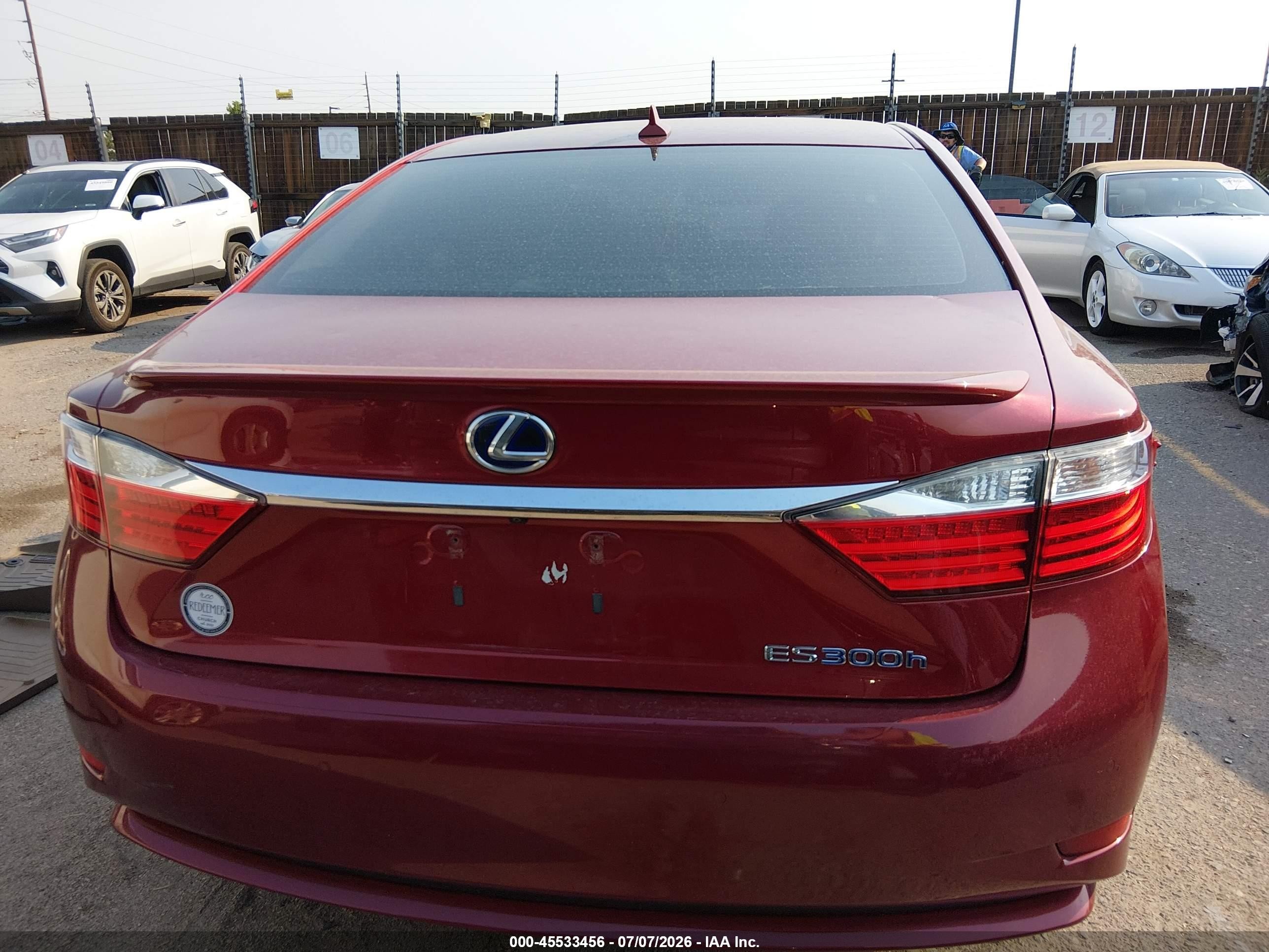2014 Lexus Es 300h   Red vin: JTHBW1GG0E2057213