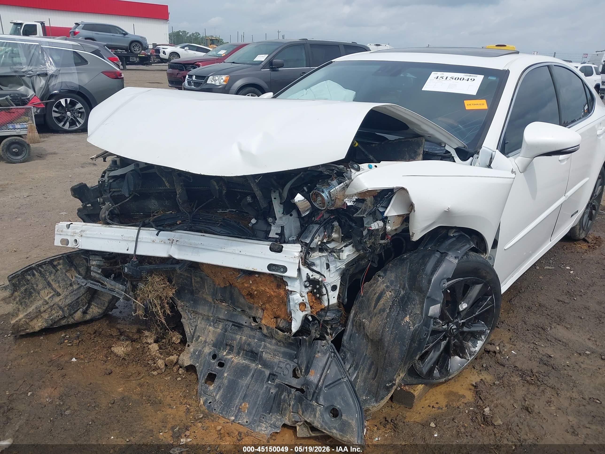 2014 Lexus Es 300h White vin: JTHBW1GG0E2059852