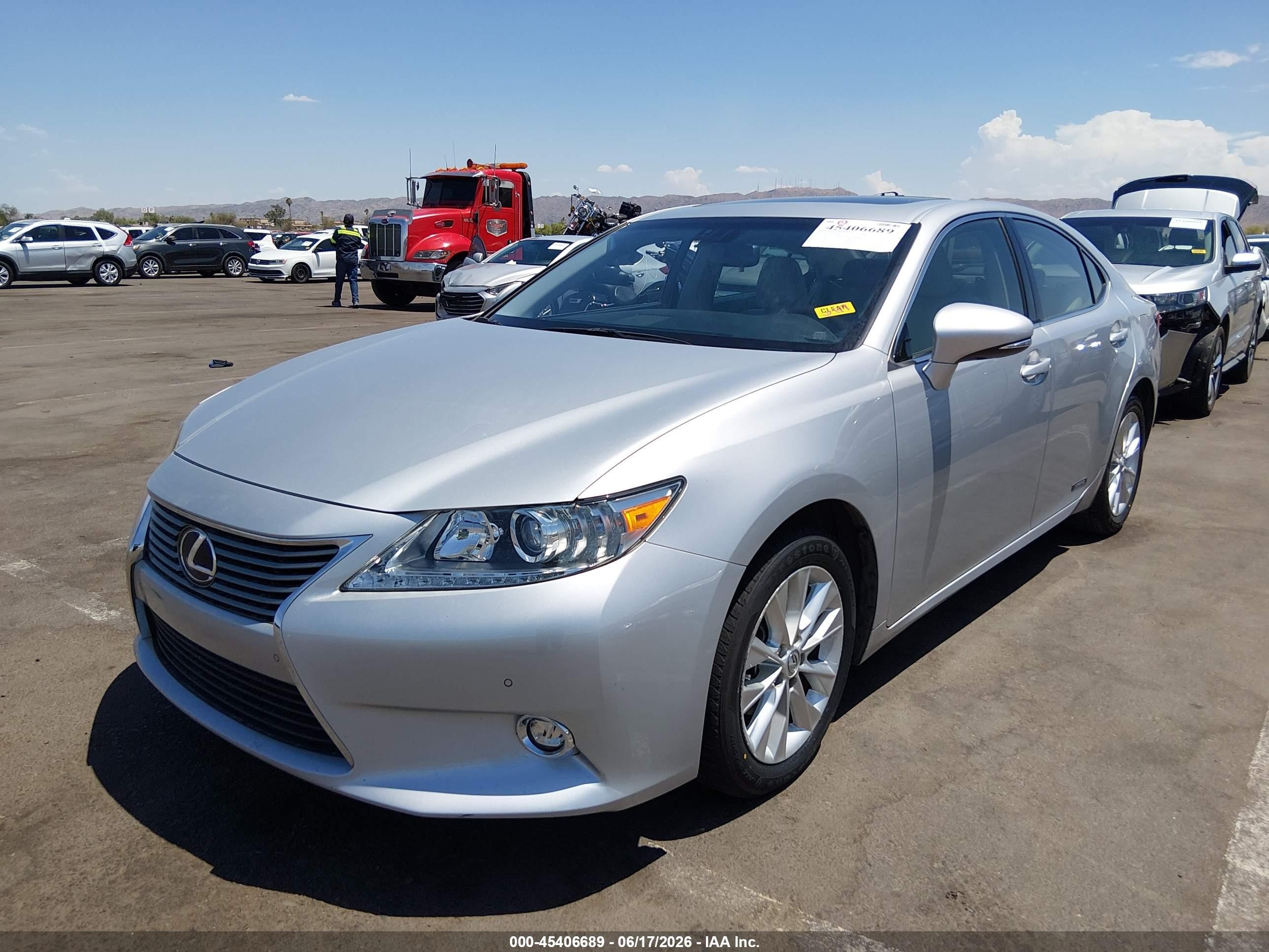 2015 Lexus Es 300h   Silver vin: JTHBW1GG0F2092206