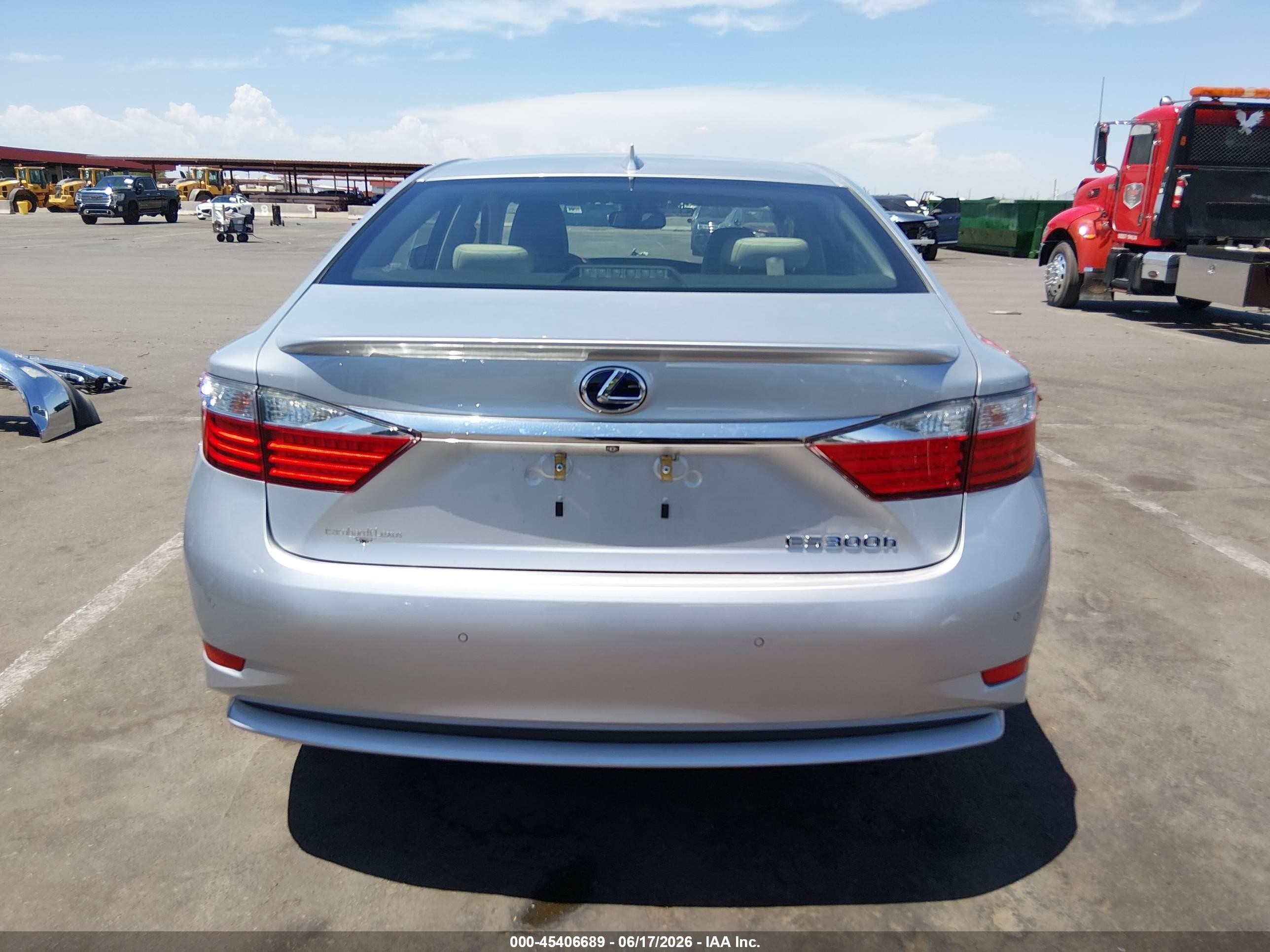 2015 Lexus Es 300h   Silver vin: JTHBW1GG0F2092206