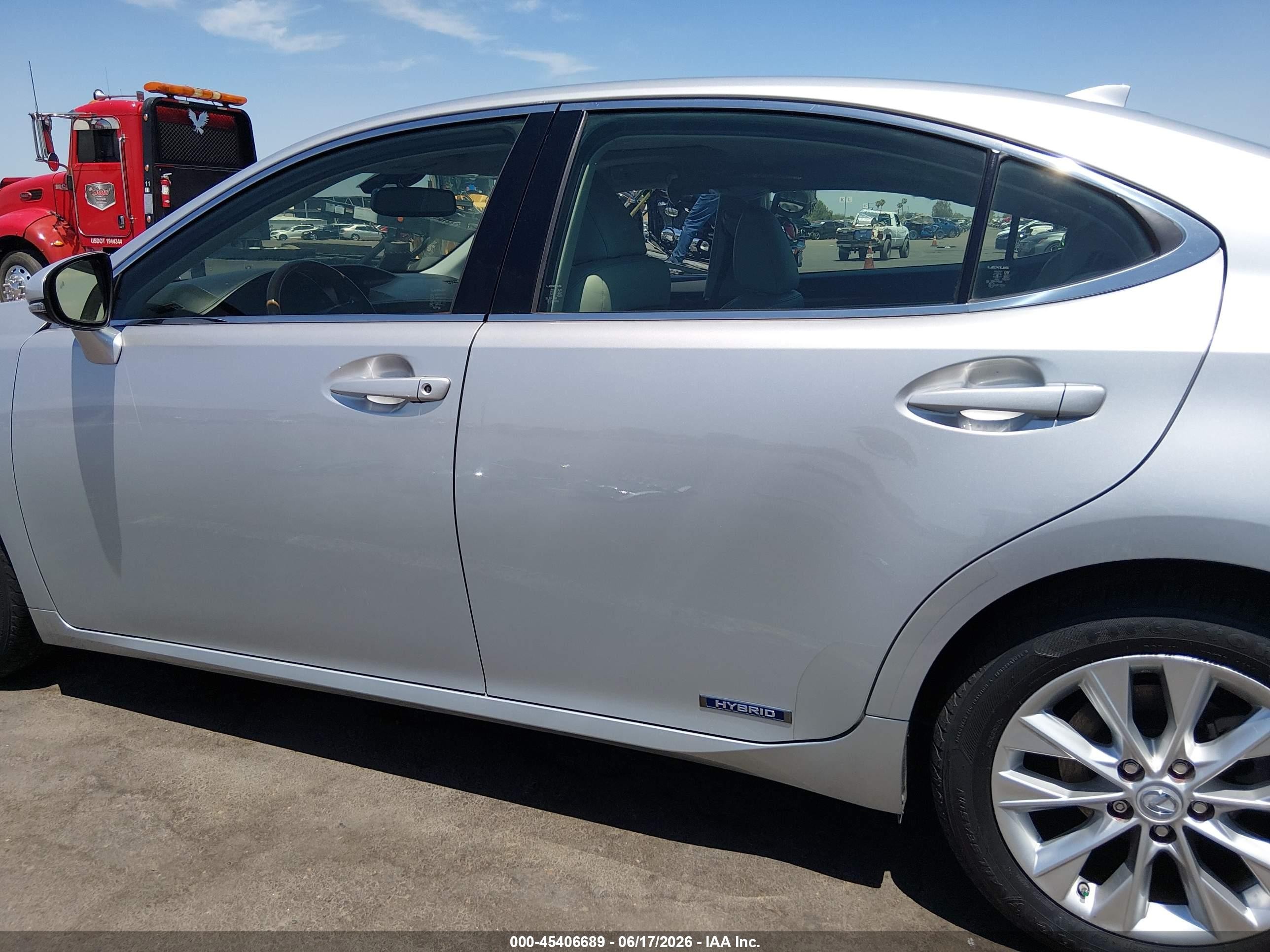 2015 Lexus Es 300h   Silver vin: JTHBW1GG0F2092206