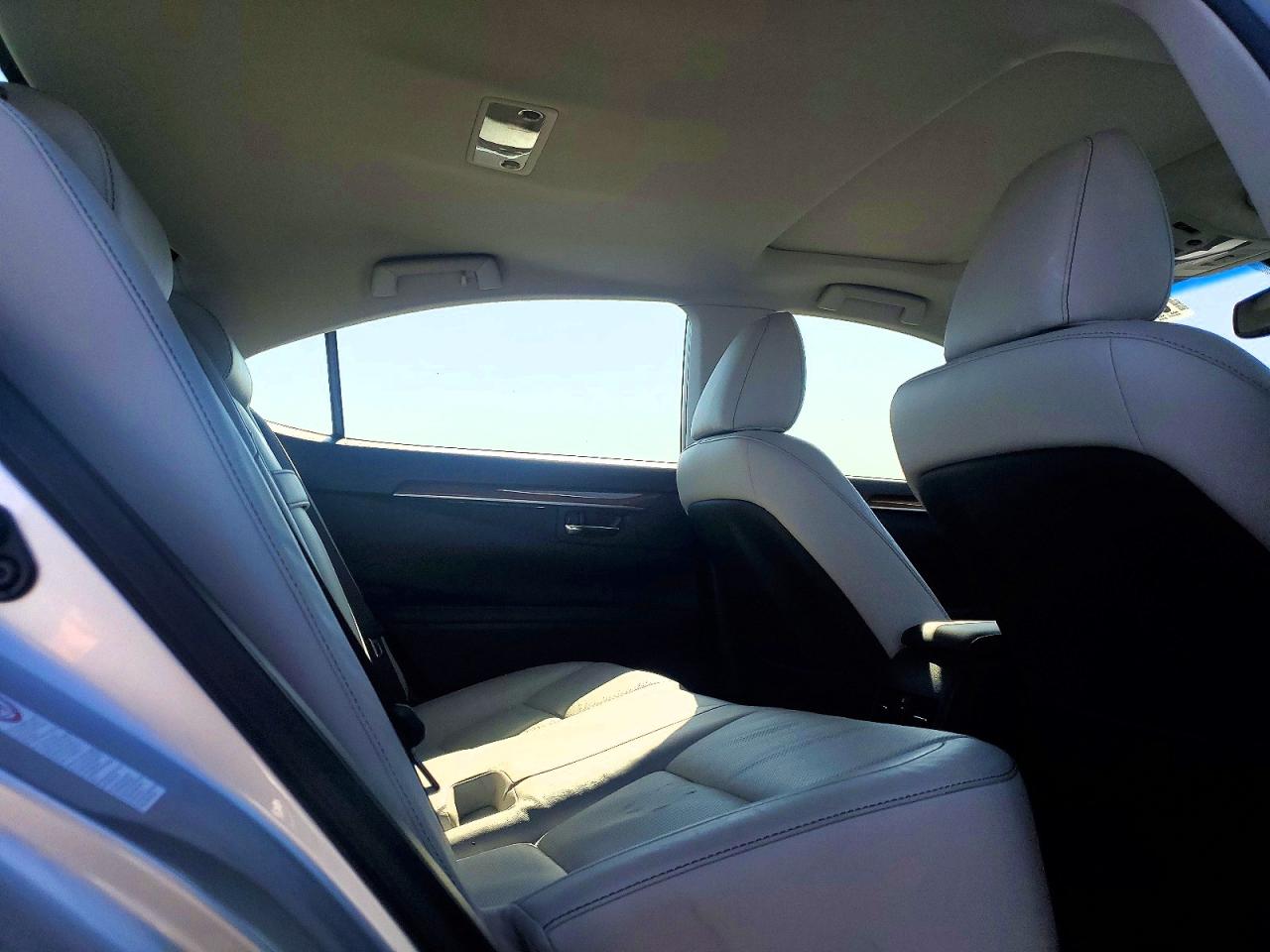 2015 Lexus Es 300h Silver vin: JTHBW1GG0F2100336