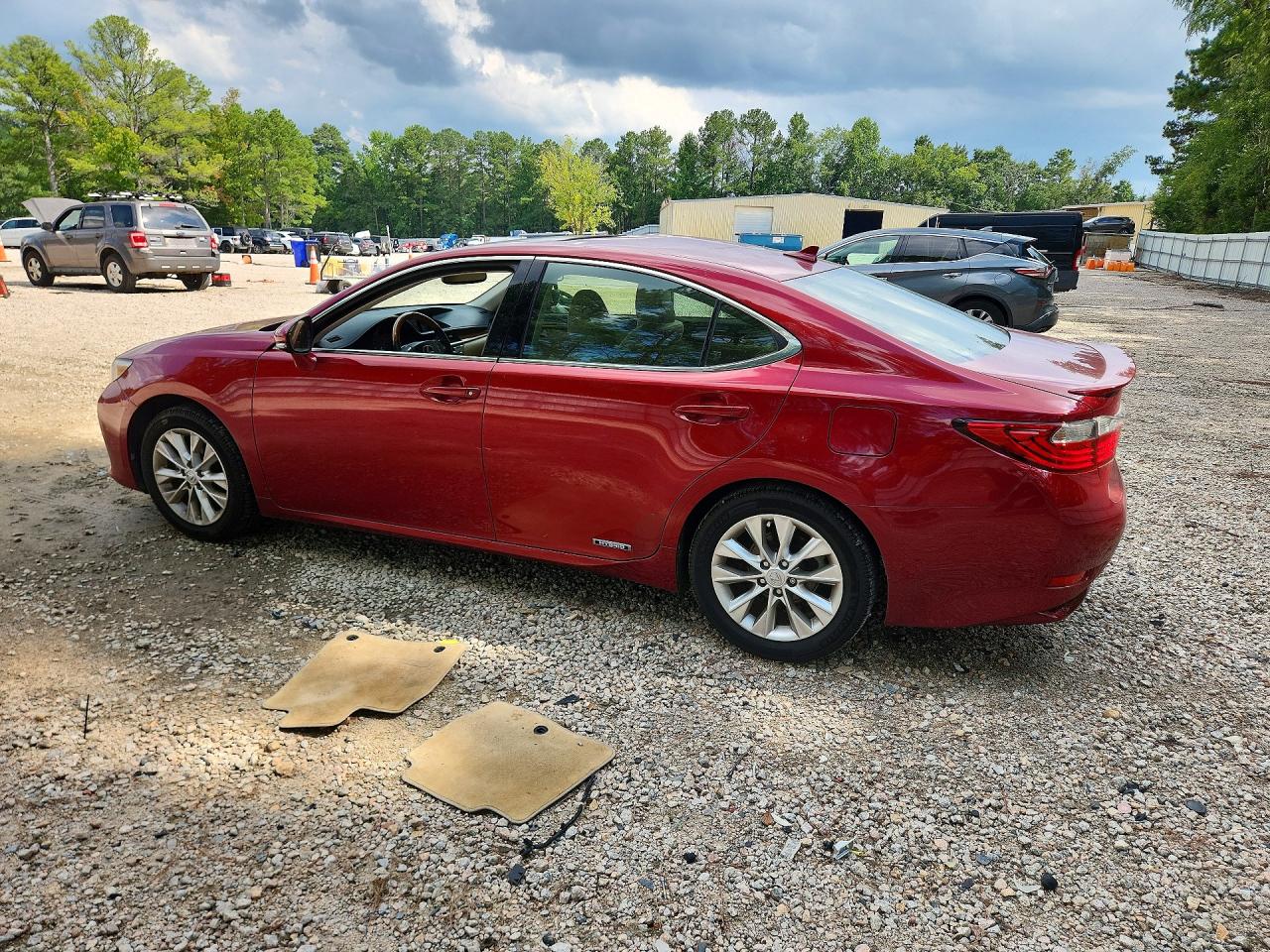 2013 Lexus Es 300h Burgundy vin: JTHBW1GG1D2032304