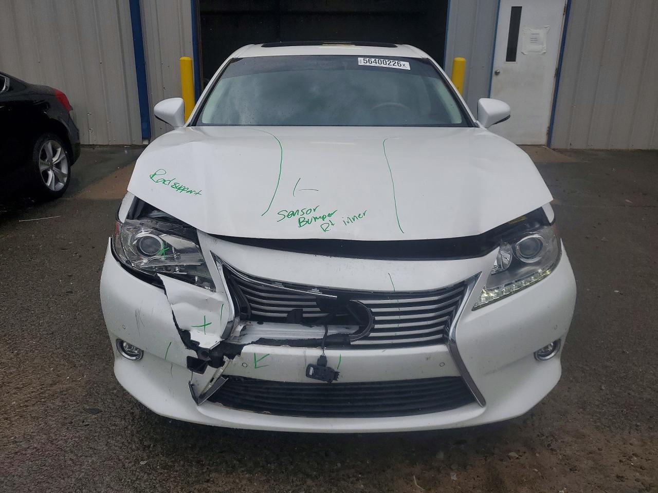 2014 Lexus Es 300h White vin: JTHBW1GG1E2045474