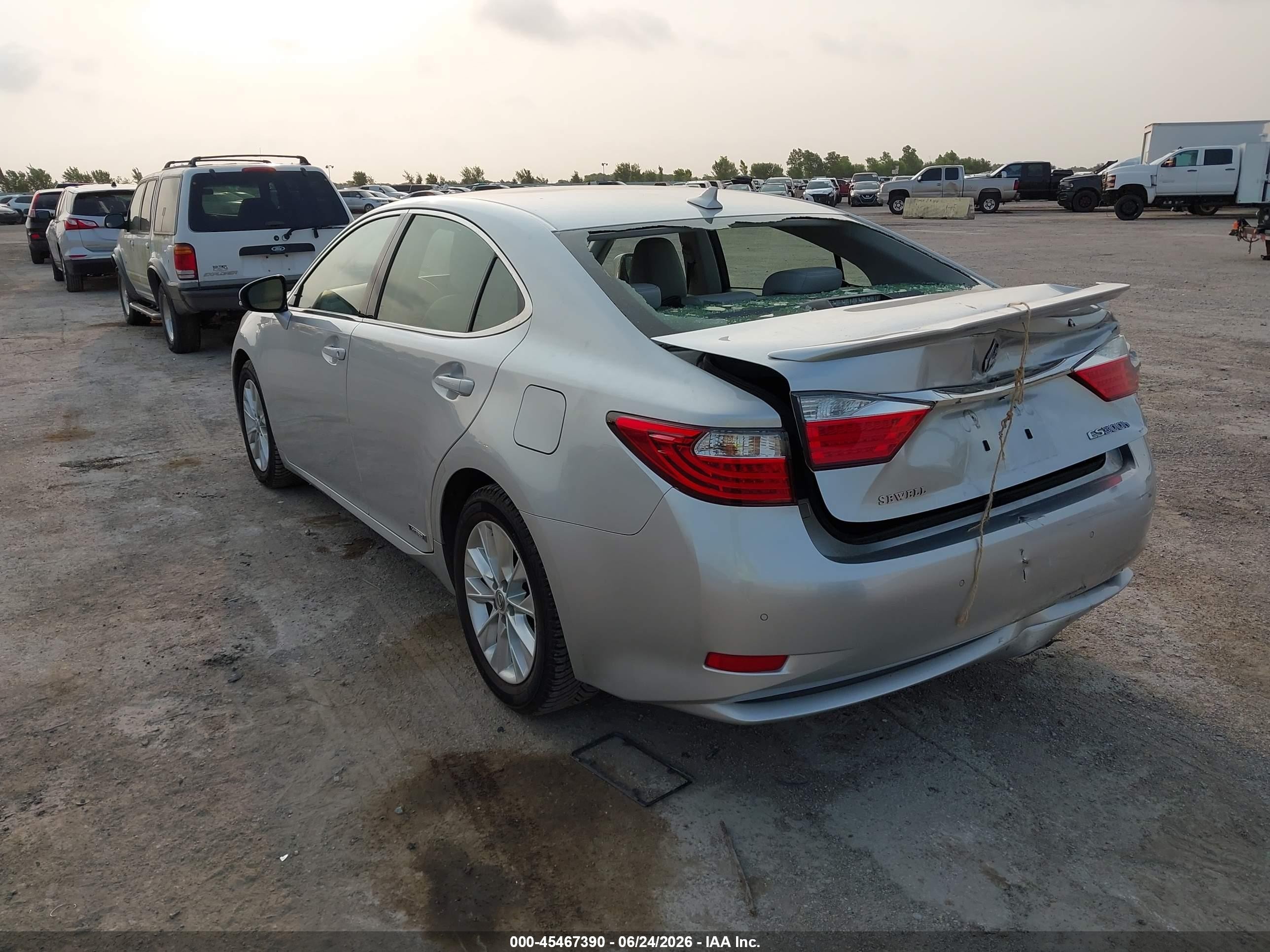 2014 Lexus Es 300h   Серебряный vin: JTHBW1GG1E2047502
