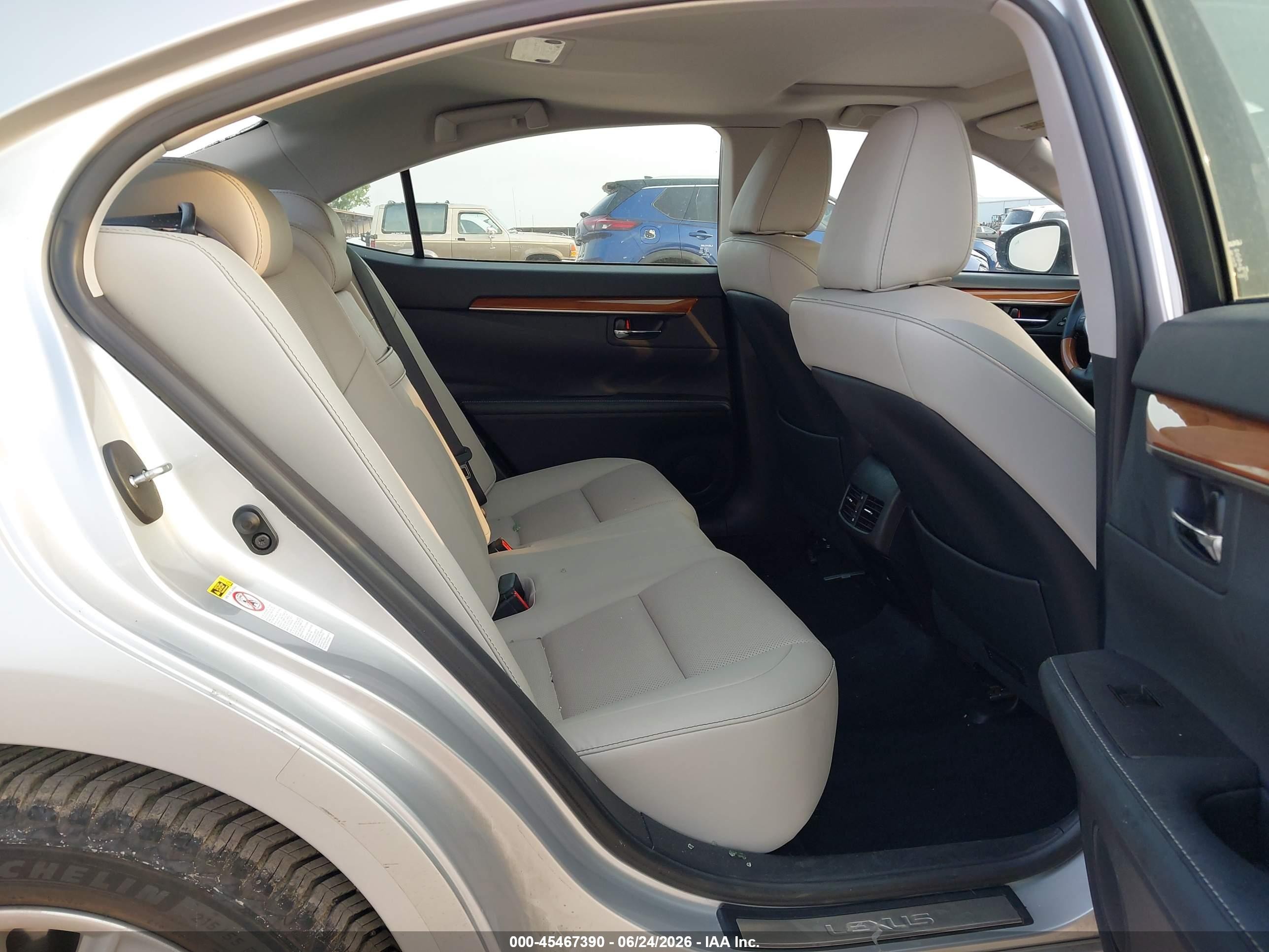 2014 Lexus Es 300h   Серебряный vin: JTHBW1GG1E2047502