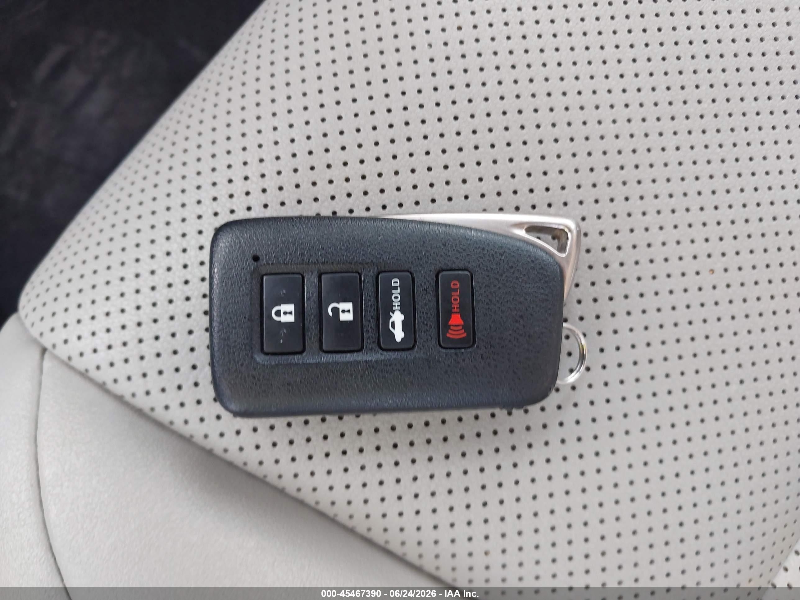 2014 Lexus Es 300h   Серебряный vin: JTHBW1GG1E2047502