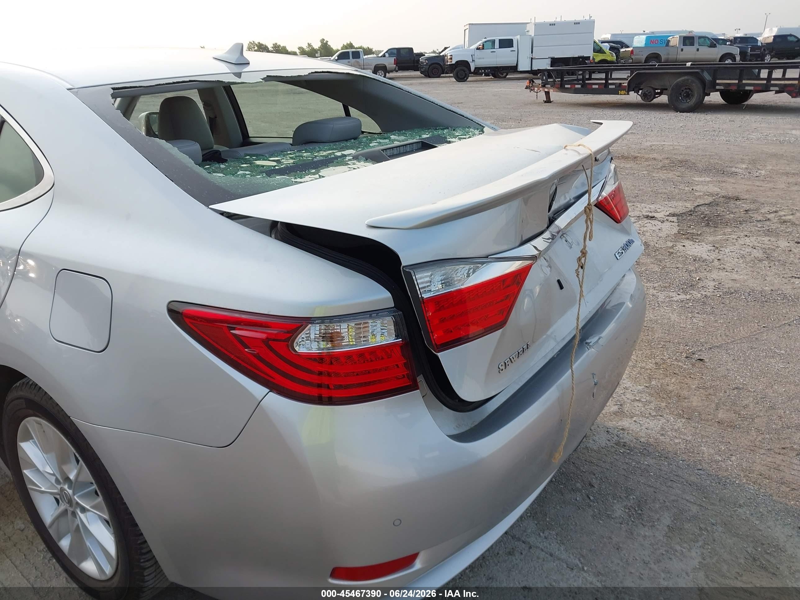 2014 Lexus Es 300h   Серебряный vin: JTHBW1GG1E2047502