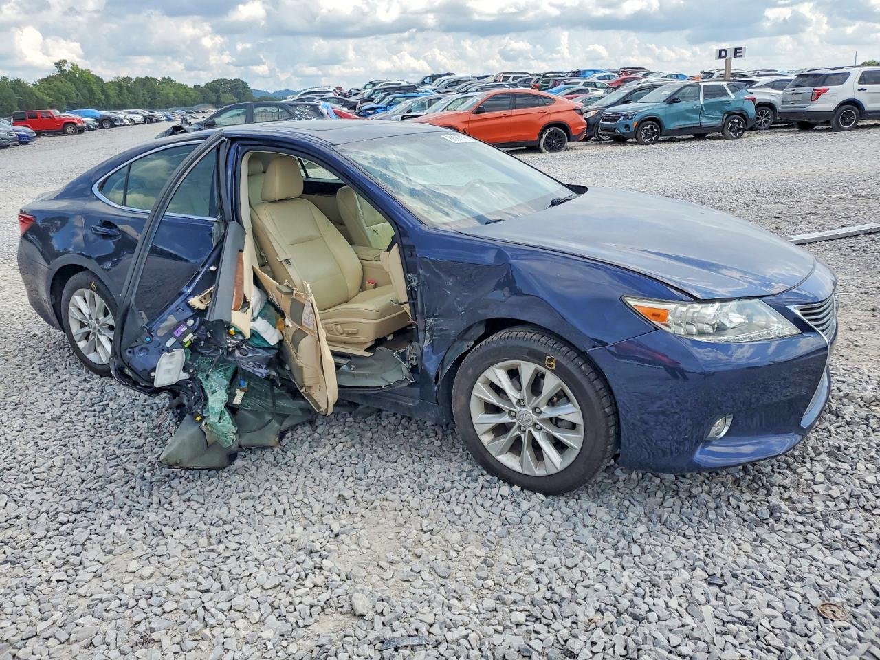 2014 Lexus Es 300h Blue vin: JTHBW1GG1E2050657