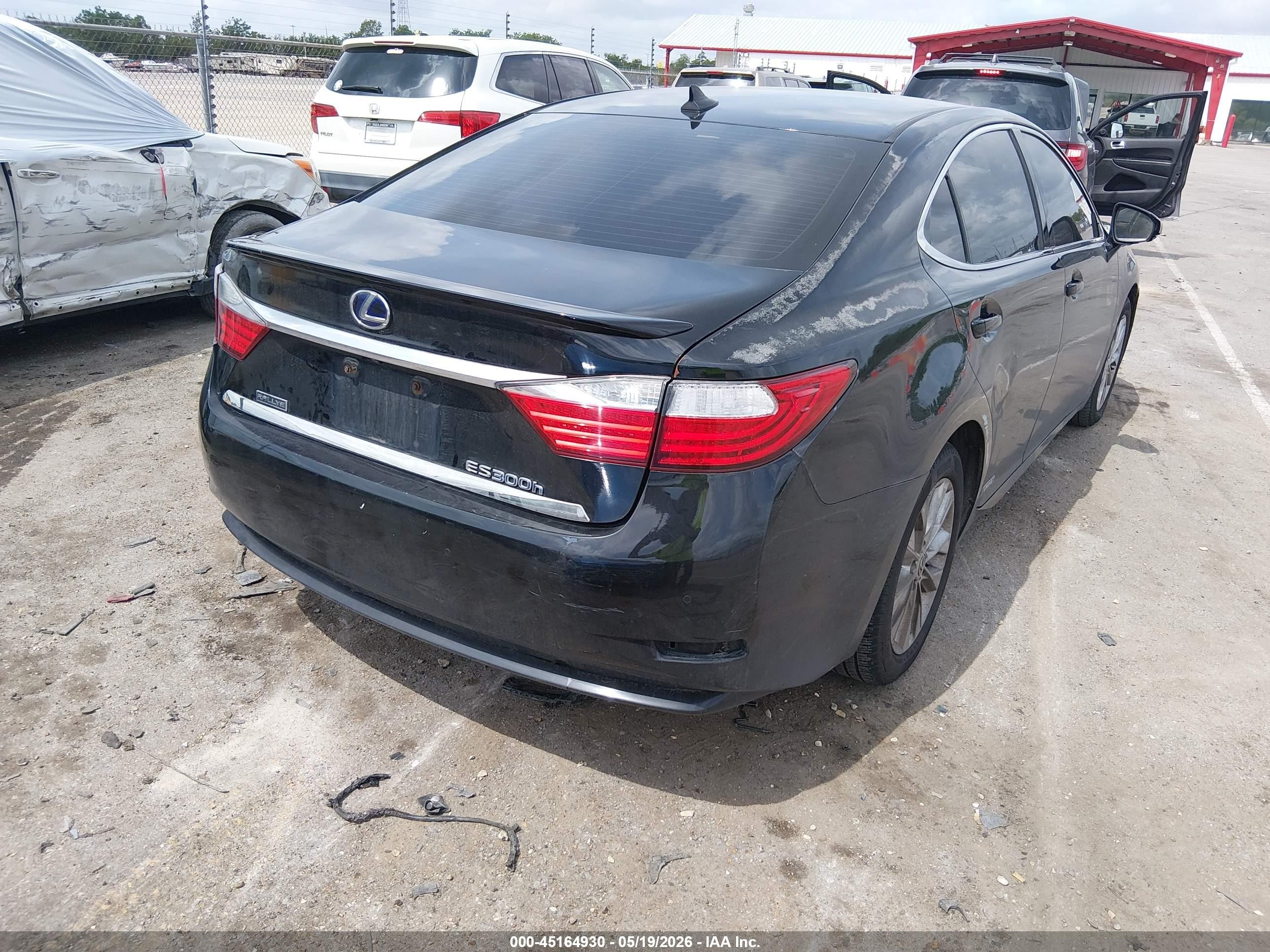 2014 Lexus Es 300h   Black vin: JTHBW1GG1E2057639