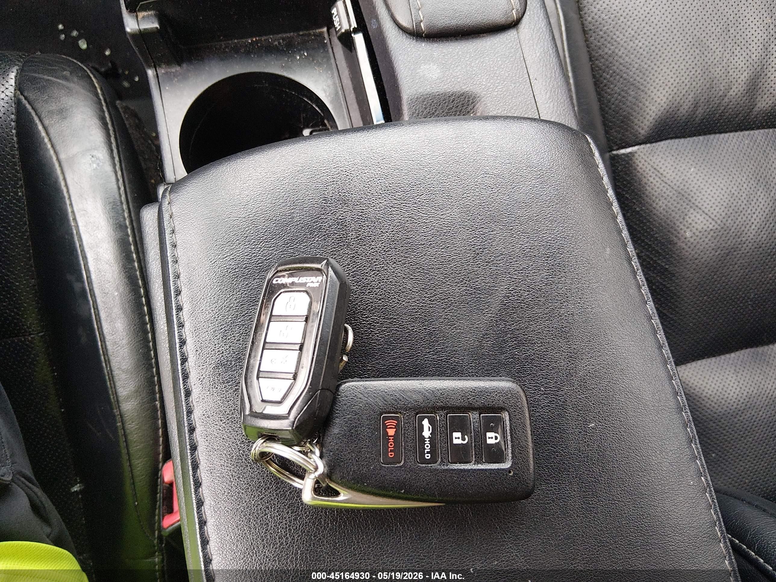 2014 Lexus Es 300h   Black vin: JTHBW1GG1E2057639