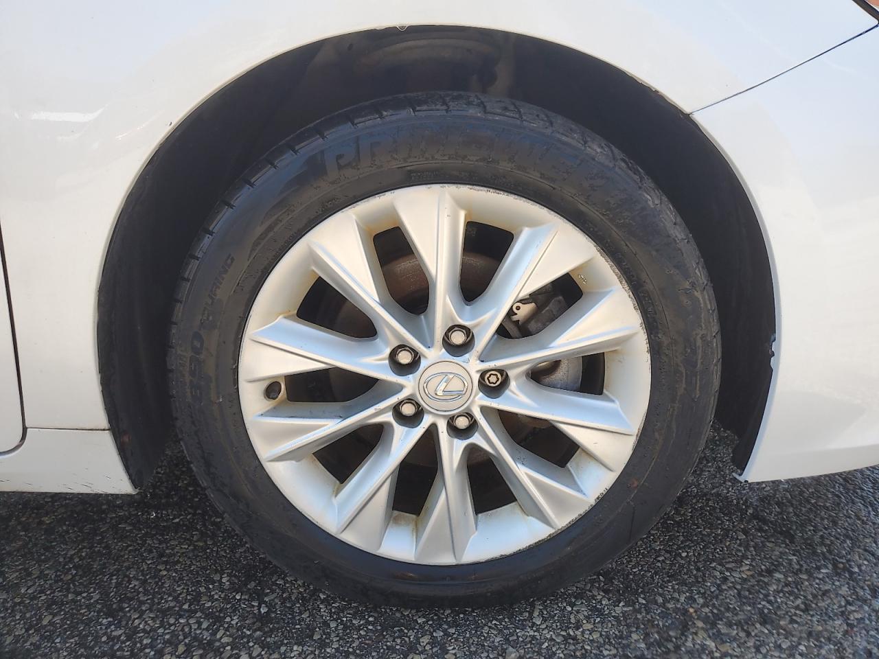 2014 Lexus Es 300h White vin: JTHBW1GG1E2058886 Damage: Right Front Wheel, Curb Rash, 9 To 10 Inches