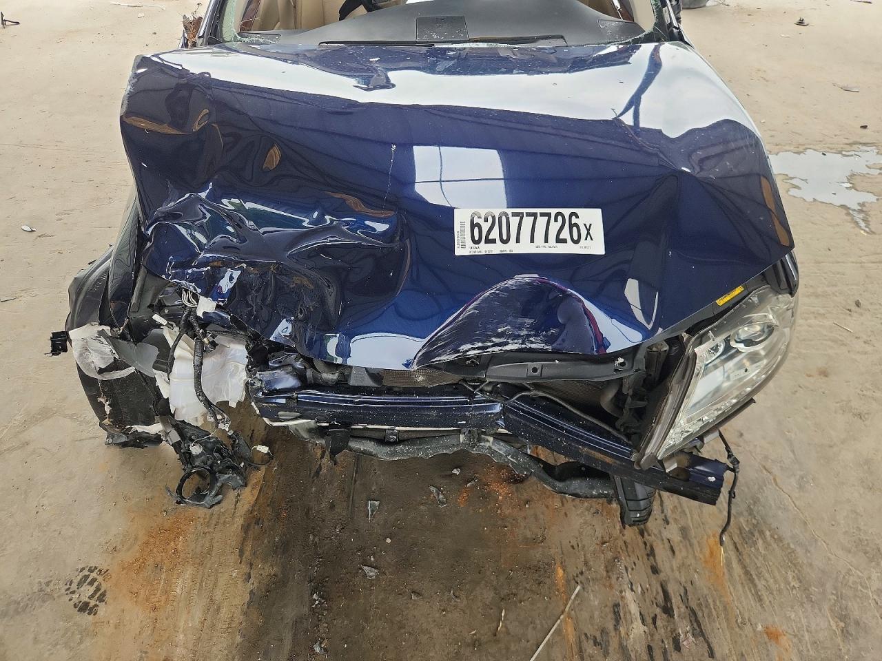 2014 Lexus Es 300h Blue vin: JTHBW1GG1E2061772