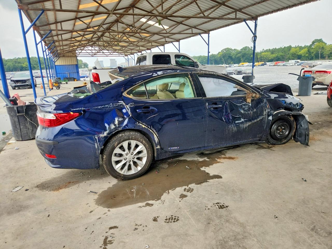 2014 Lexus Es 300h Blue vin: JTHBW1GG1E2061772