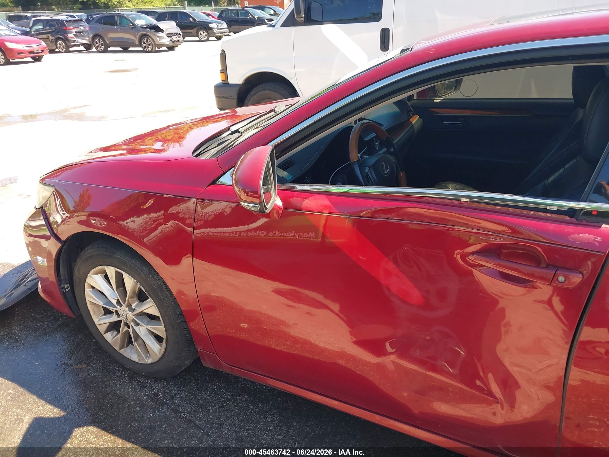 2014 Lexus Es 300h Red vin: JTHBW1GG1E2071217