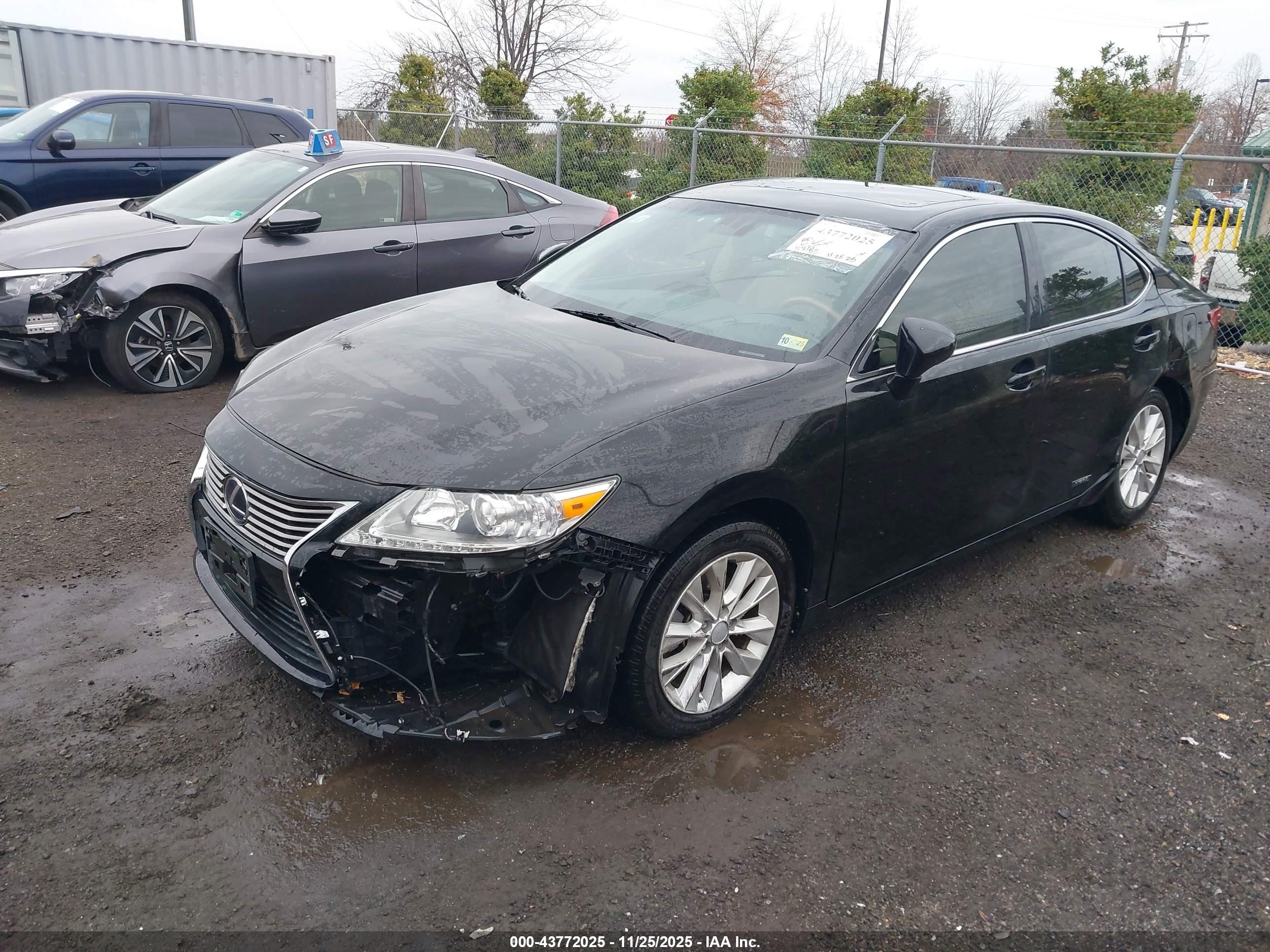 2015 Lexus Es 300h   Black vin: JTHBW1GG1F2090996
