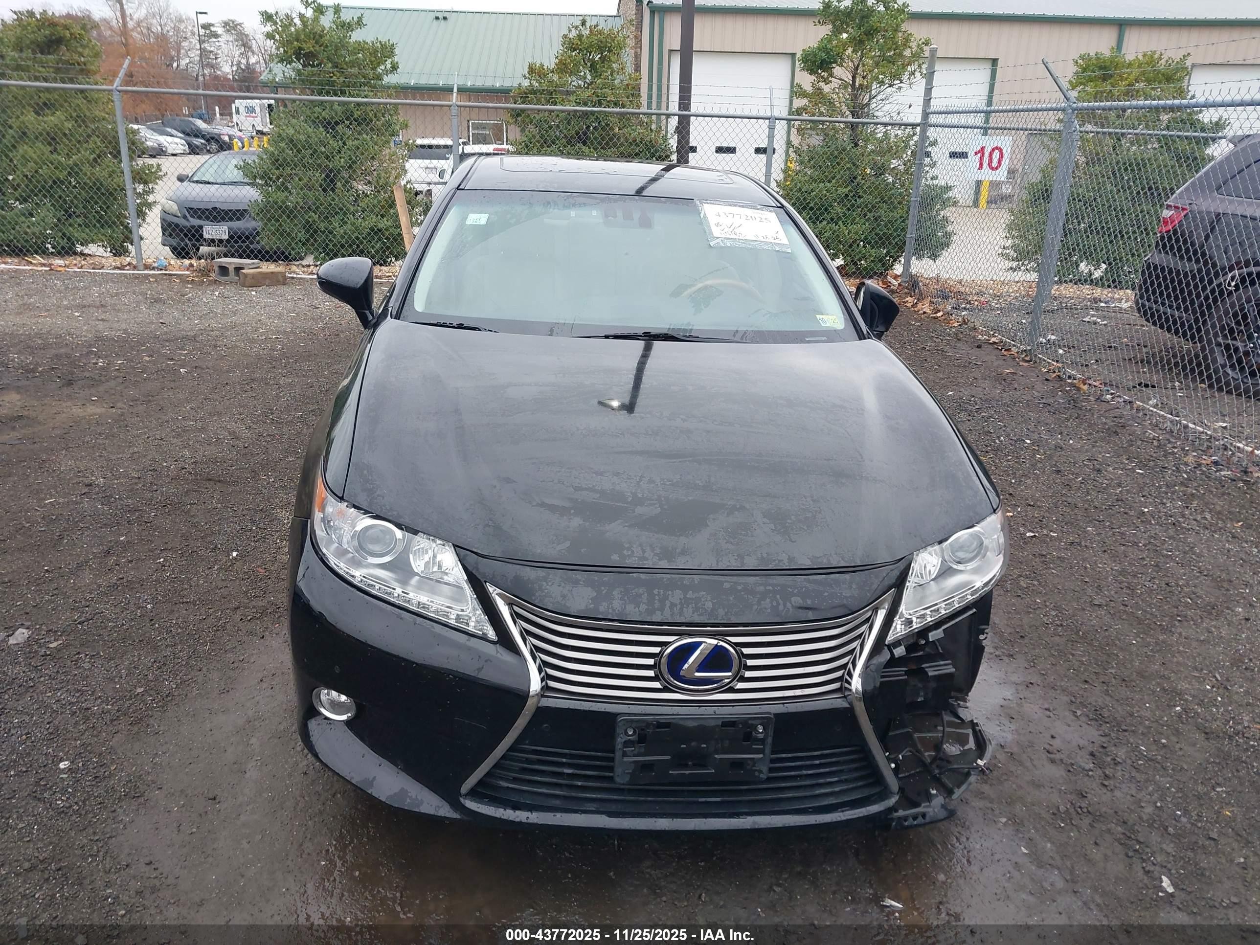 2015 Lexus Es 300h   Black vin: JTHBW1GG1F2090996