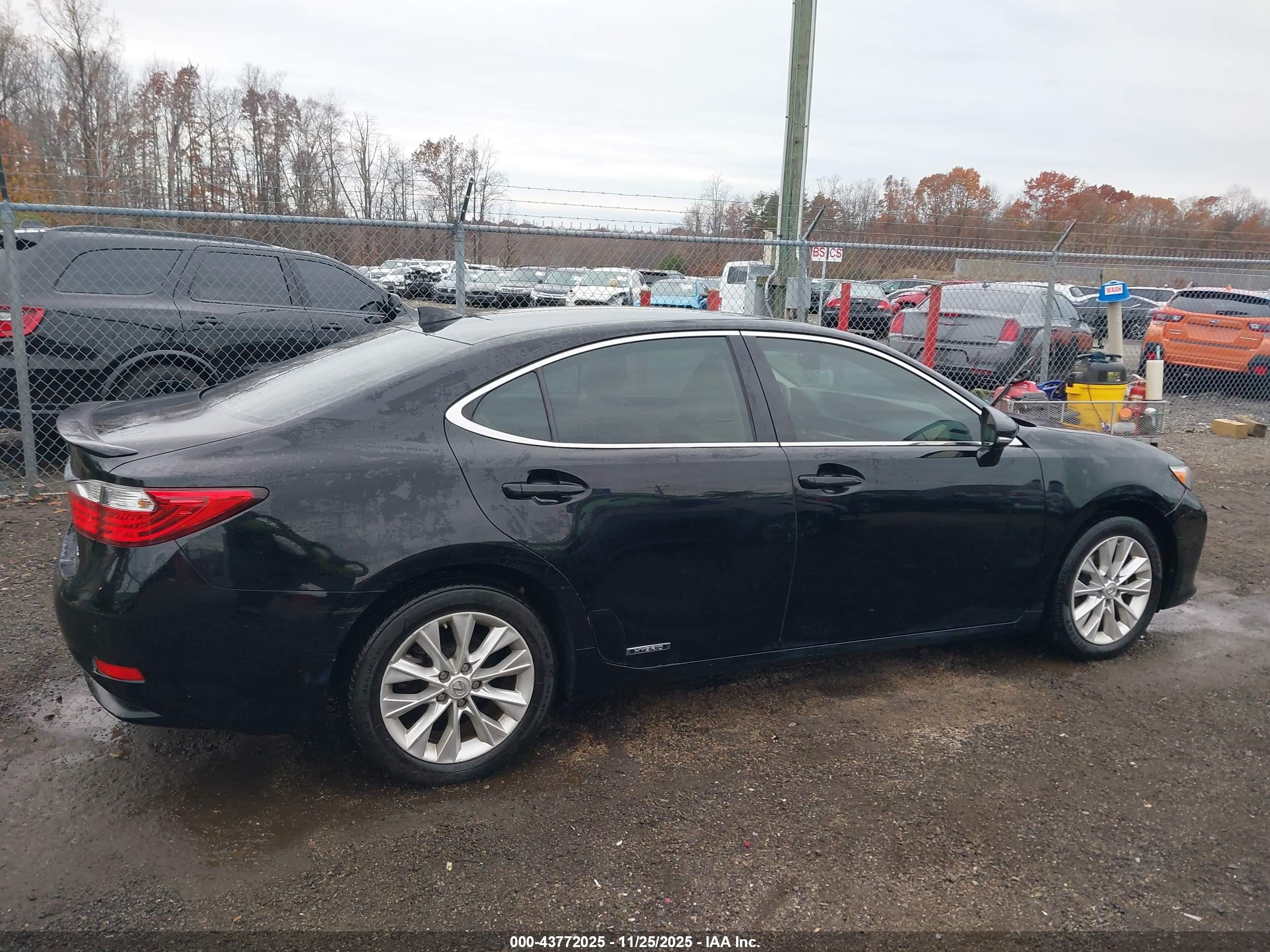2015 Lexus Es 300h   Black vin: JTHBW1GG1F2090996