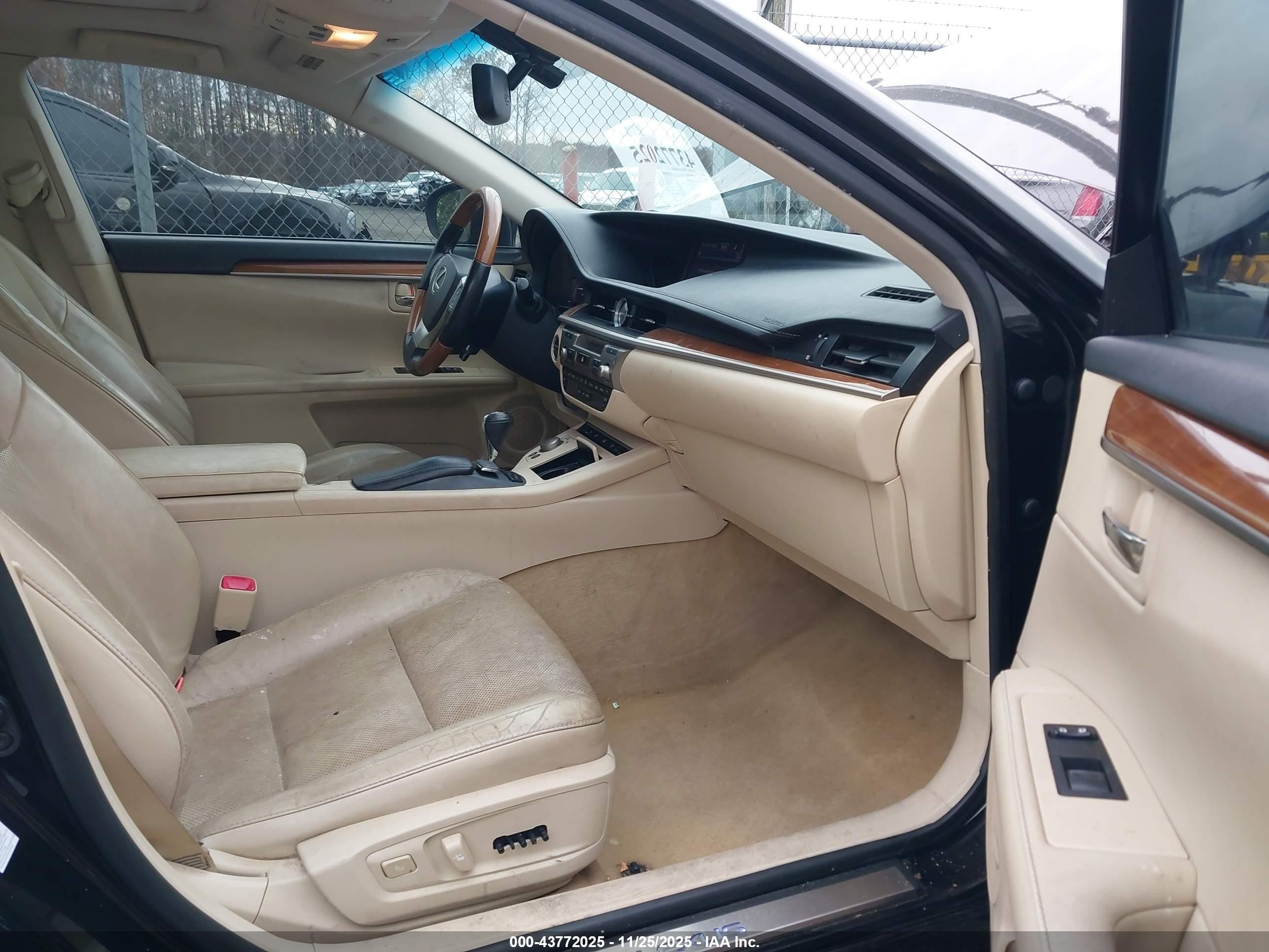 2015 Lexus Es 300h   Black vin: JTHBW1GG1F2090996