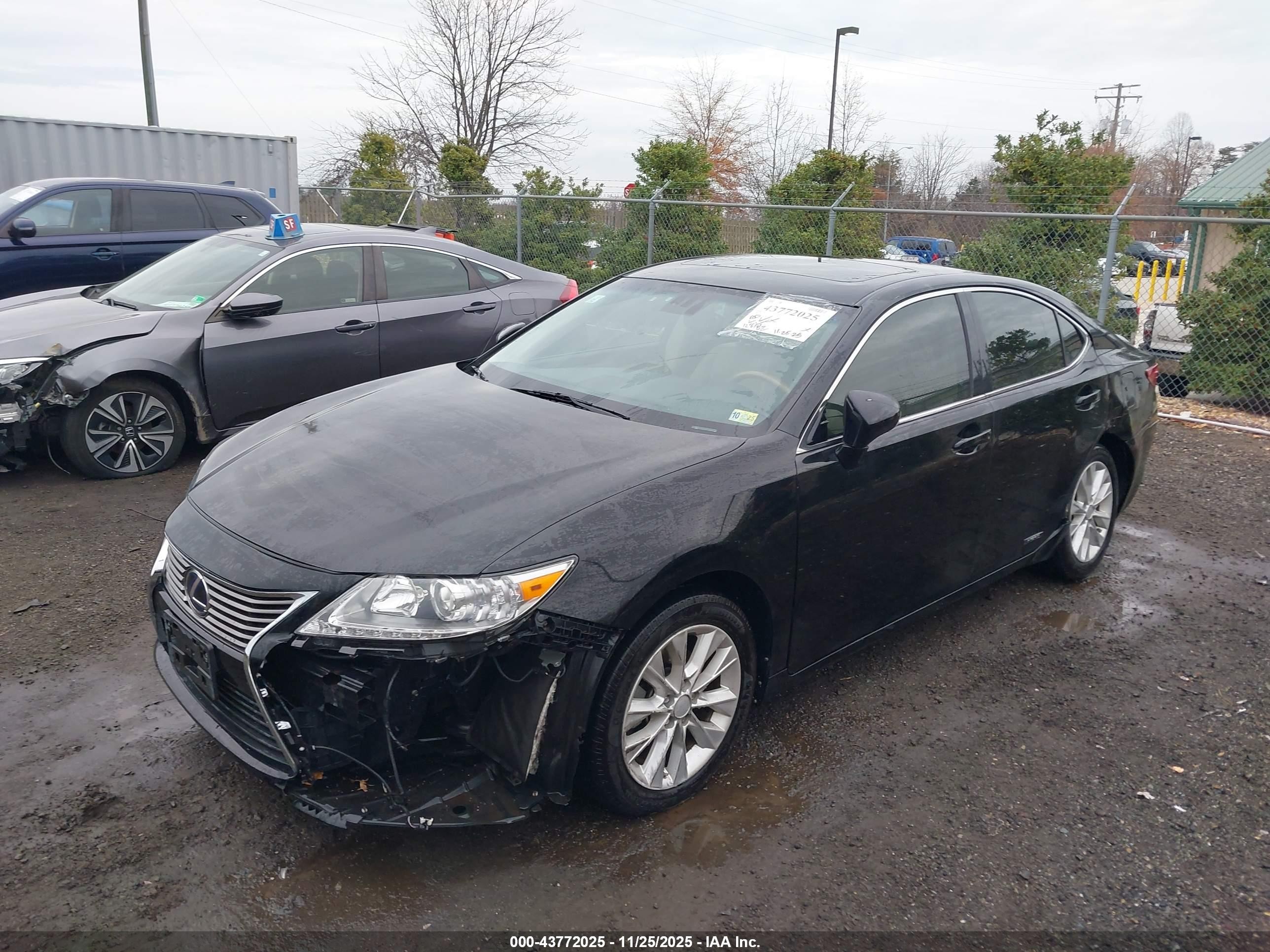 2015 Lexus Es 300h   Black vin: JTHBW1GG1F2090996