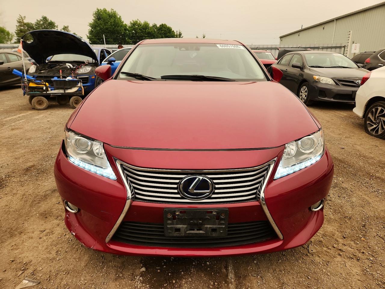 2013 Lexus Es 300h Красный vin: JTHBW1GG2D2002681