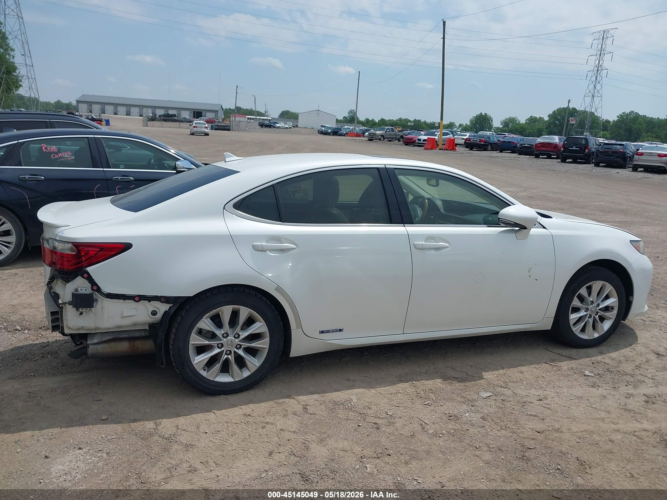 2013 Lexus Es 300h   White vin: JTHBW1GG2D2004169