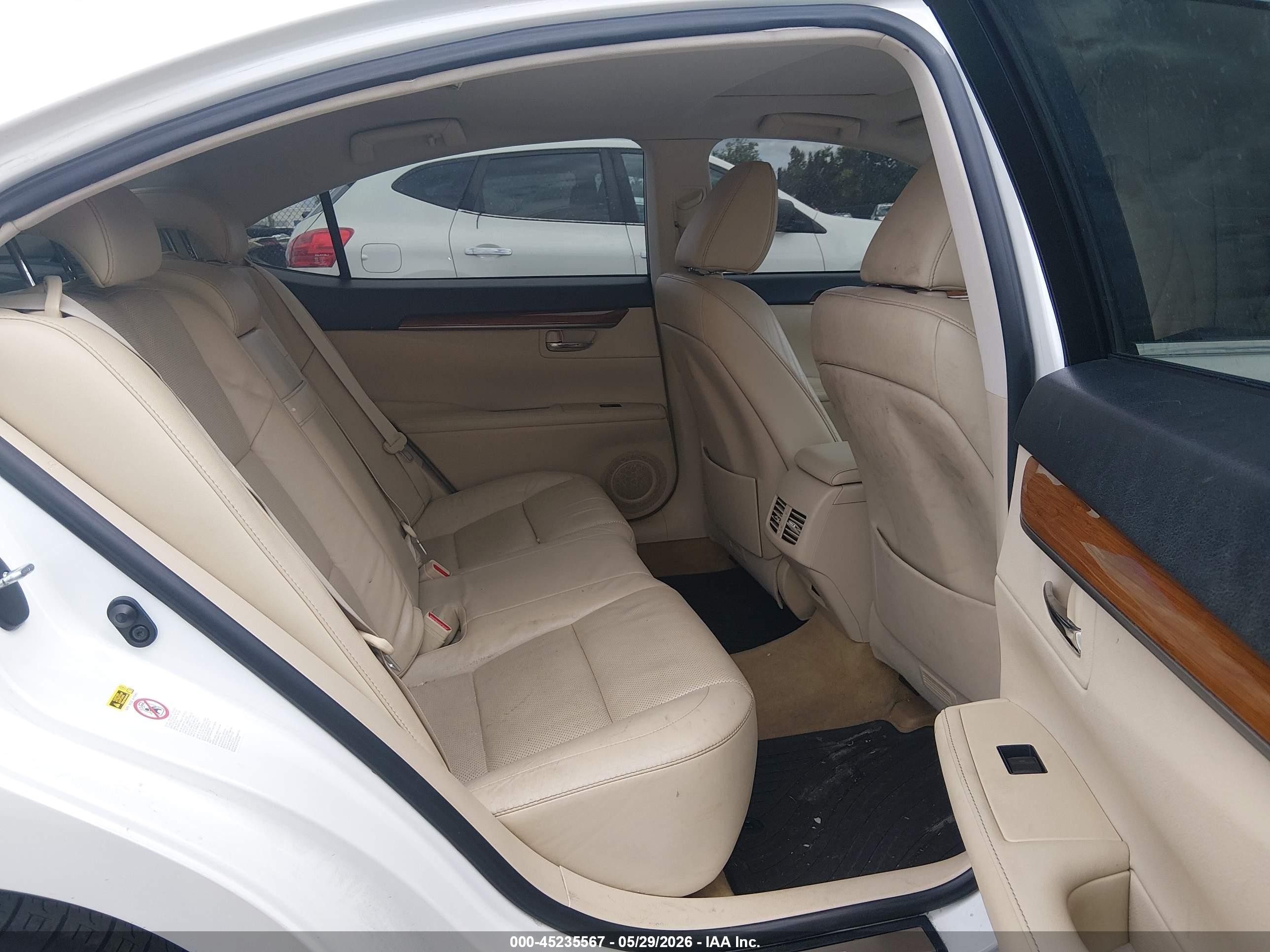2013 Lexus Es 300h   White vin: JTHBW1GG2D2006438