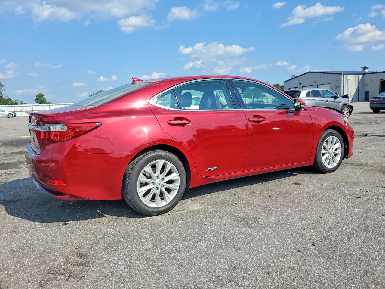 2013 Lexus Es 300h Red vin: JTHBW1GG2D2006939