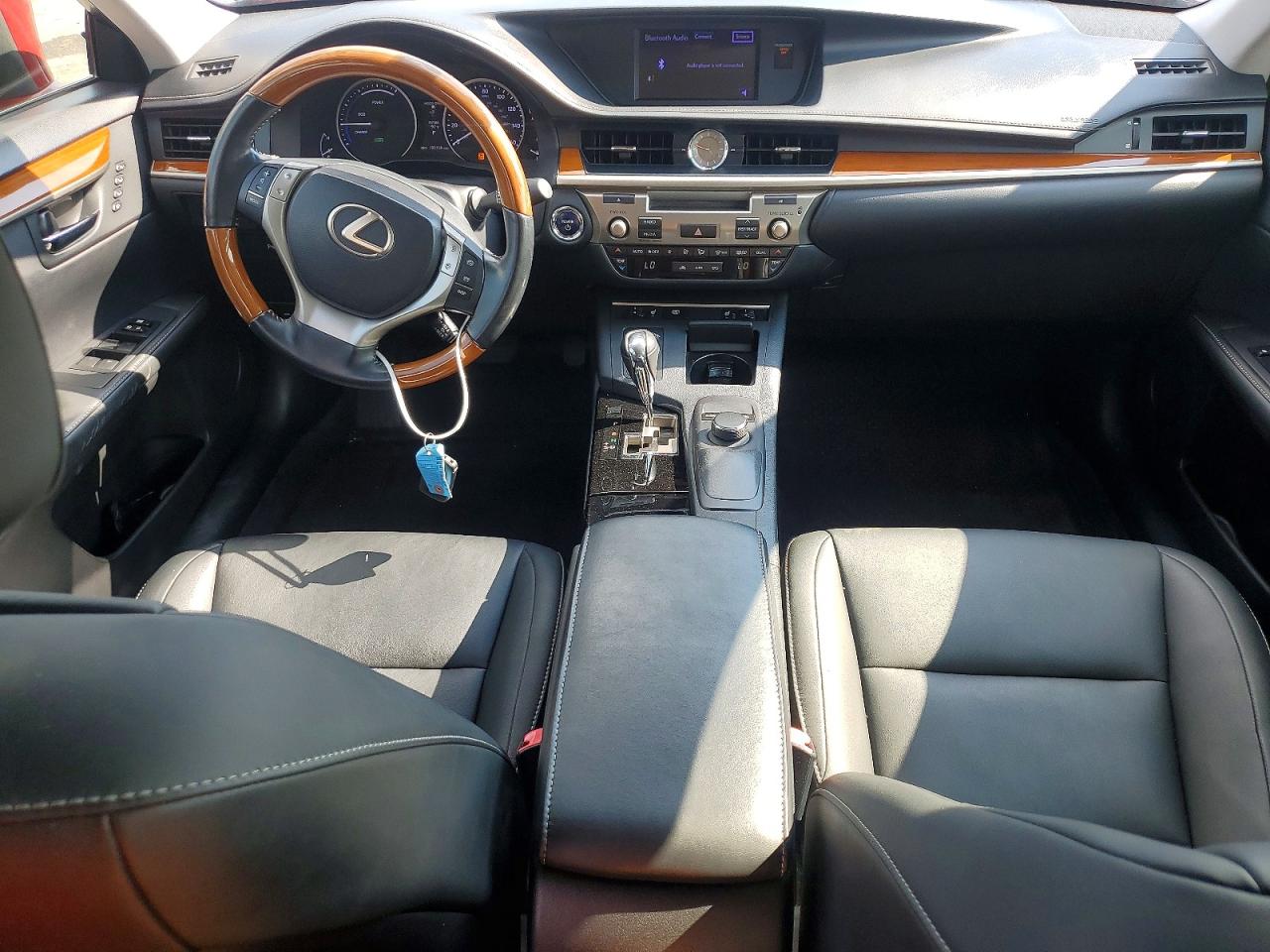 2013 Lexus Es 300h Red vin: JTHBW1GG2D2006939