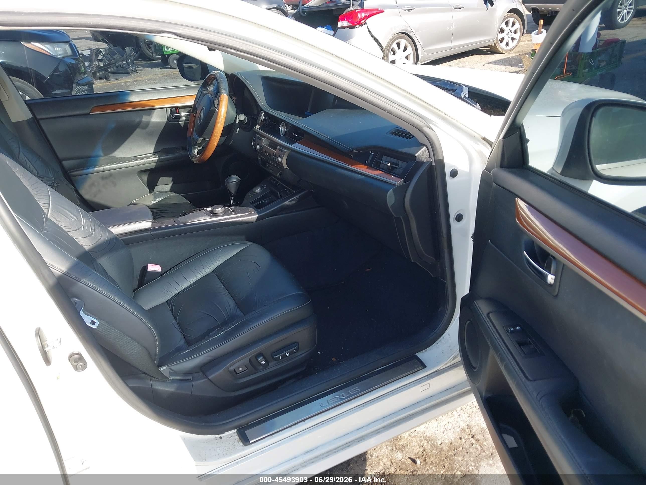 2013 Lexus Es 300h   Белый vin: JTHBW1GG2D2008738