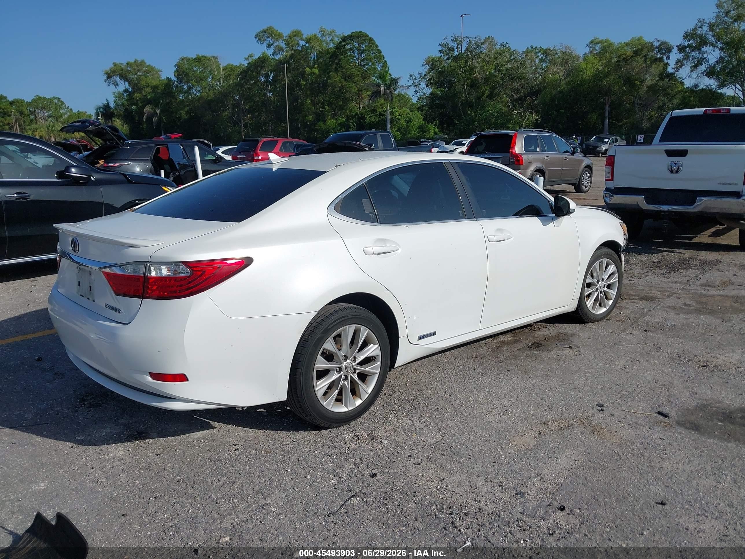 2013 Lexus Es 300h   Белый vin: JTHBW1GG2D2008738