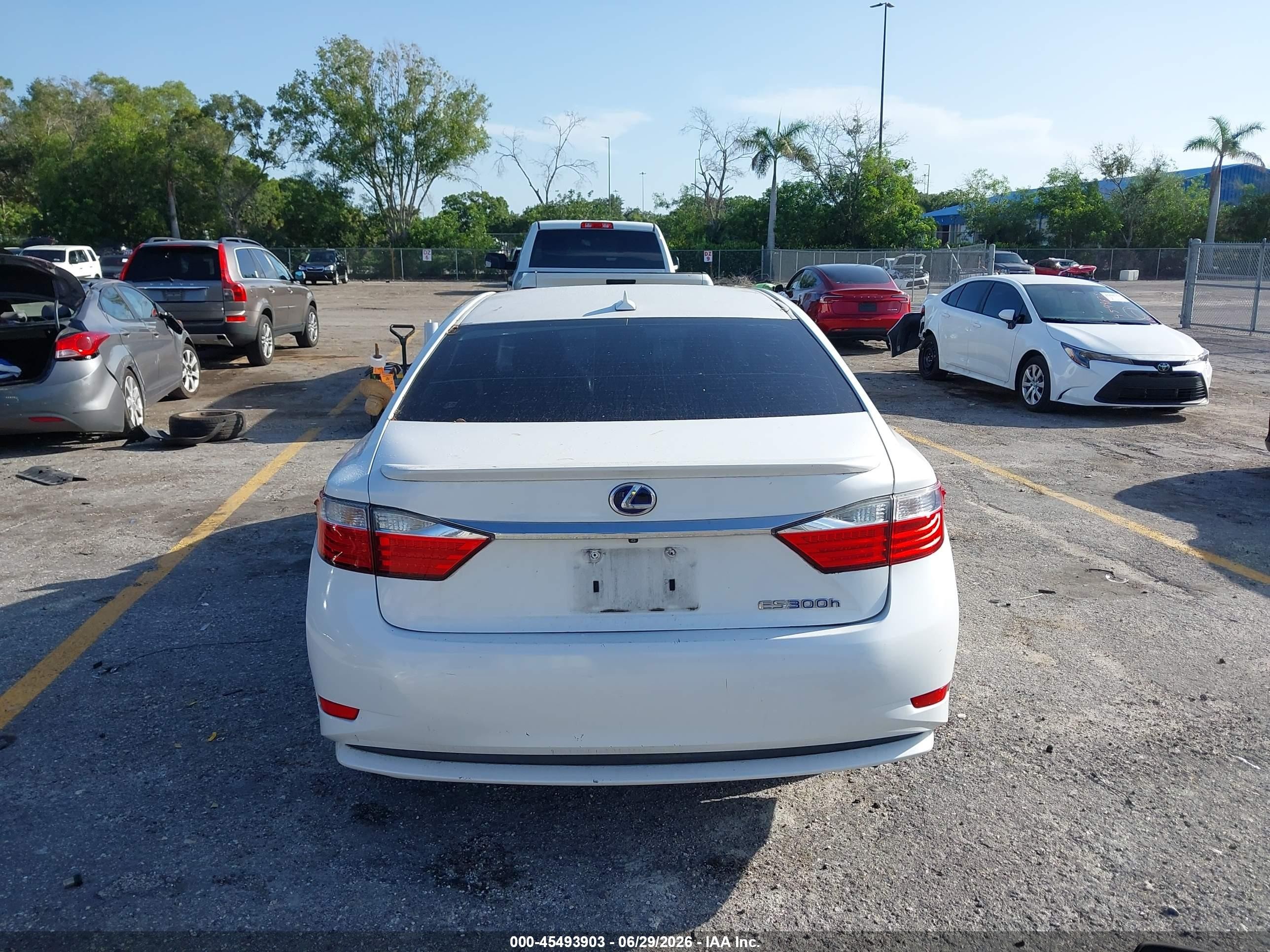 2013 Lexus Es 300h   Белый vin: JTHBW1GG2D2008738