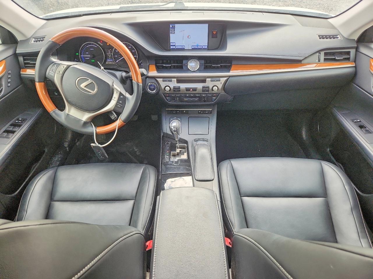2013 Lexus Es 300h White vin: JTHBW1GG2D2010134