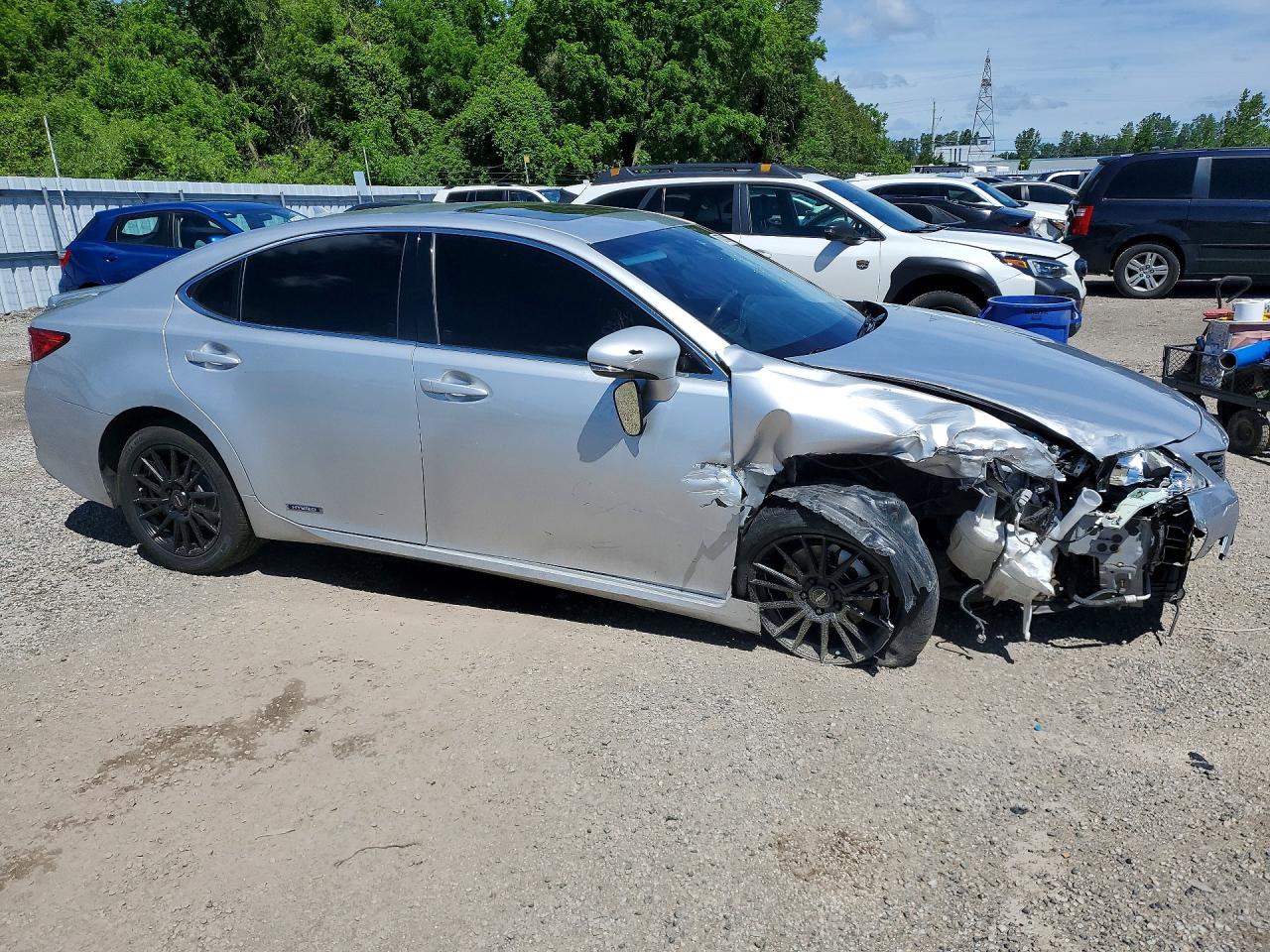 2013 Lexus Es 300h Silver vin: JTHBW1GG2D2010487