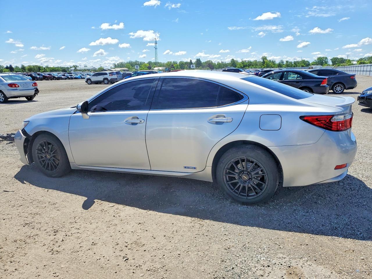 2013 Lexus Es 300h Silver vin: JTHBW1GG2D2010487