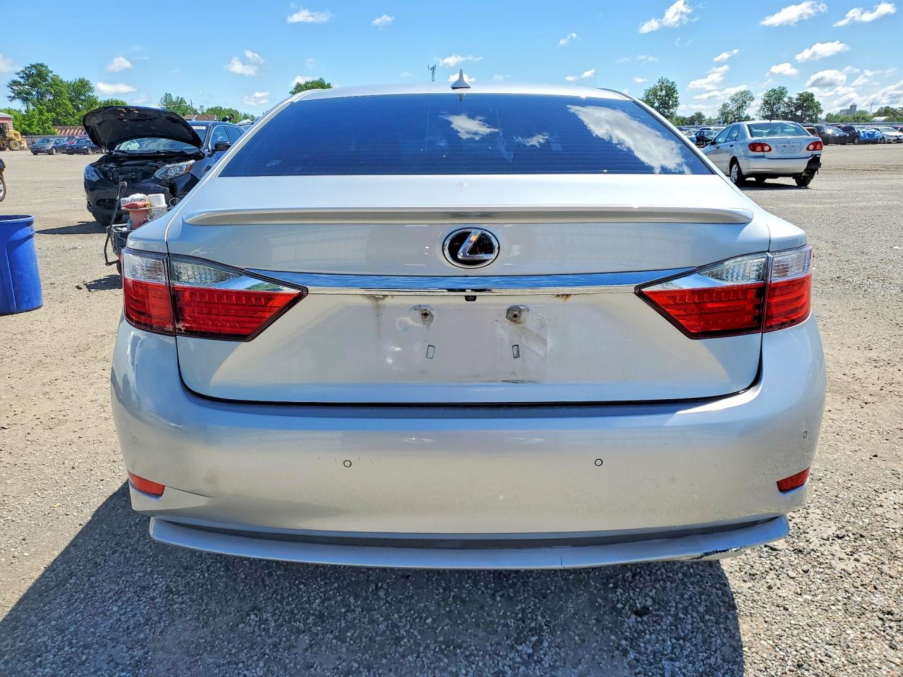 2013 Lexus Es 300h Silver vin: JTHBW1GG2D2010487