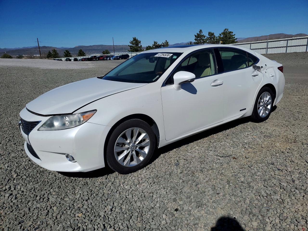 2013 Lexus Es 300h Base White vin: JTHBW1GG2D2012191