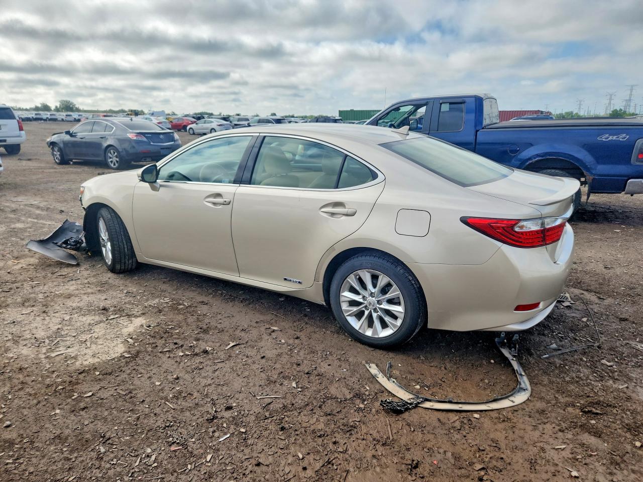 2013 Lexus Es 300h Gold vin: JTHBW1GG2D2018816