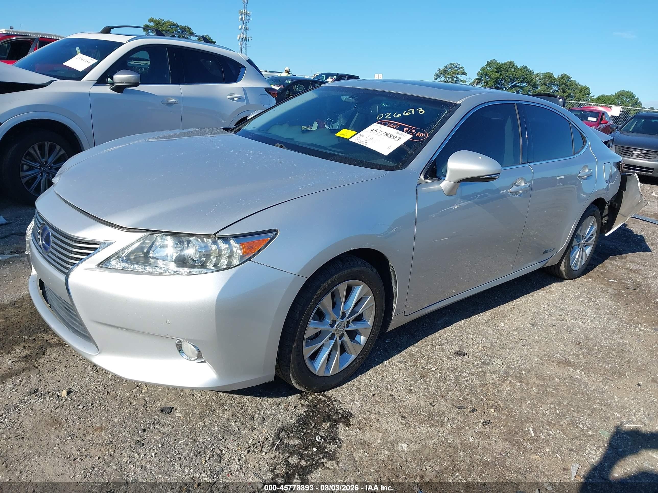 2013 Lexus Es 300h Silver vin: JTHBW1GG2D2026673