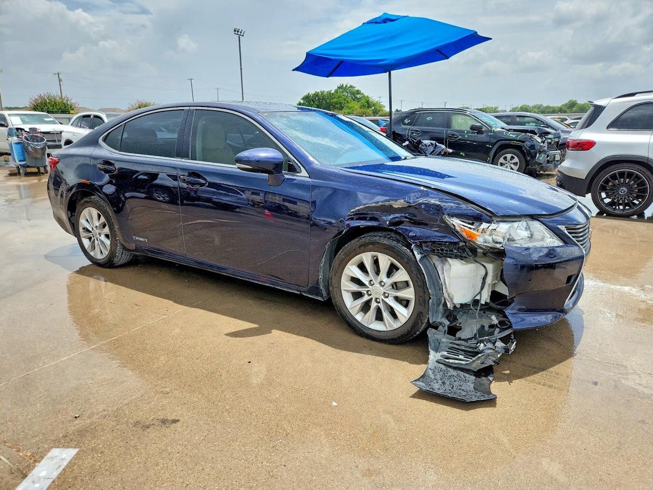2013 Lexus Es 300h Blue vin: JTHBW1GG2D2026978