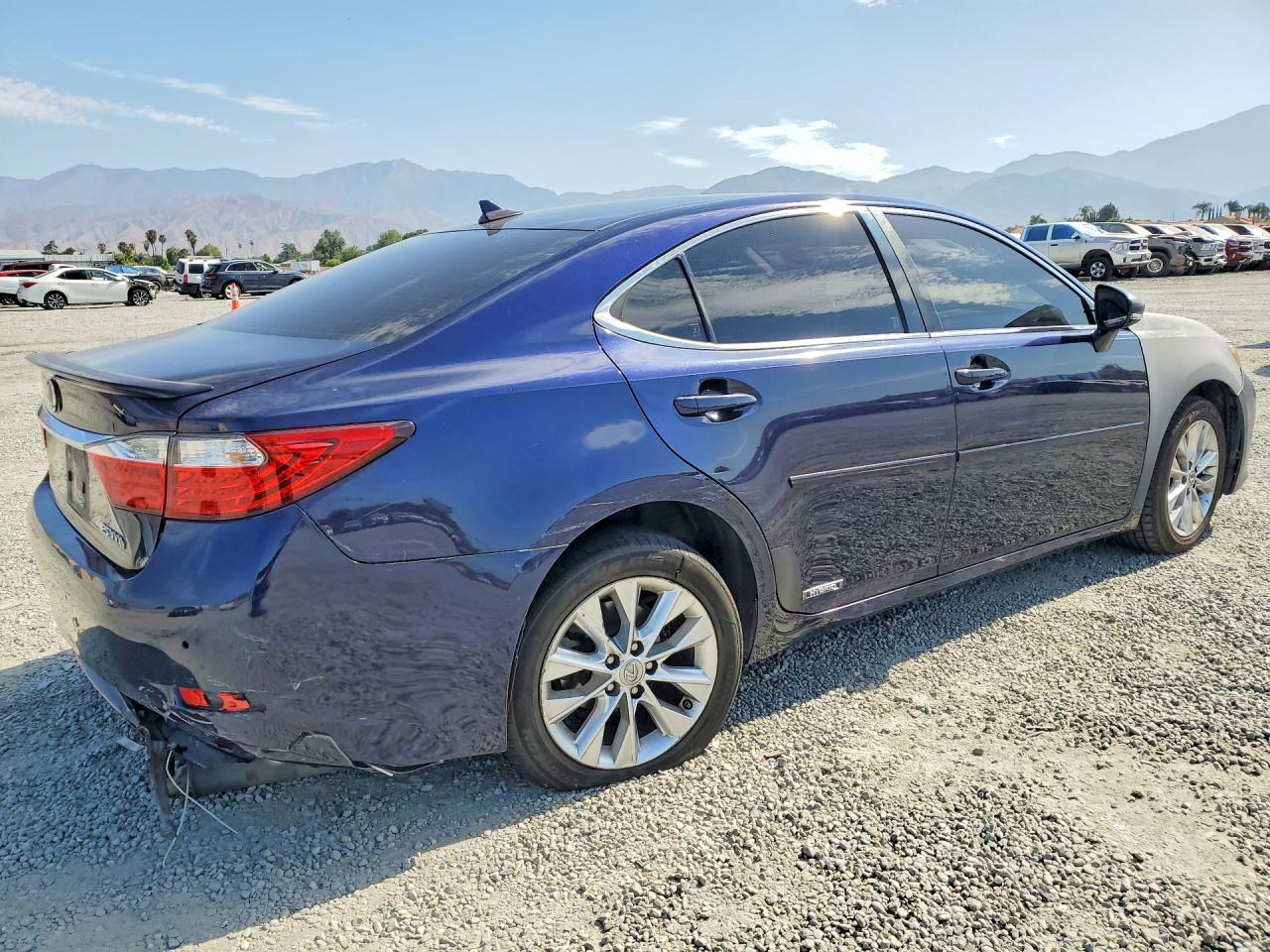 2013 Lexus Es 300h Blue vin: JTHBW1GG2D2028939
