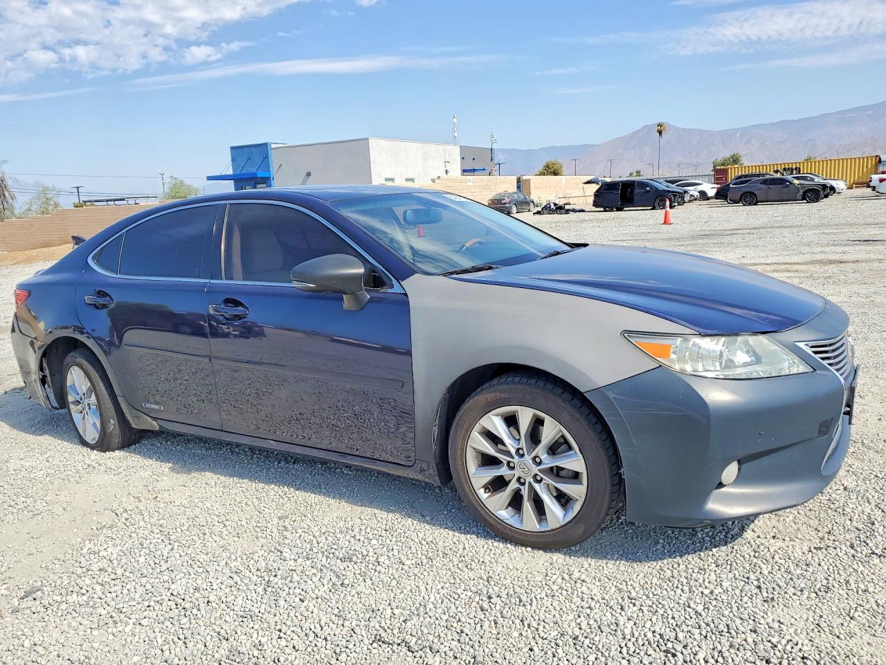 2013 Lexus Es 300h Blue vin: JTHBW1GG2D2028939