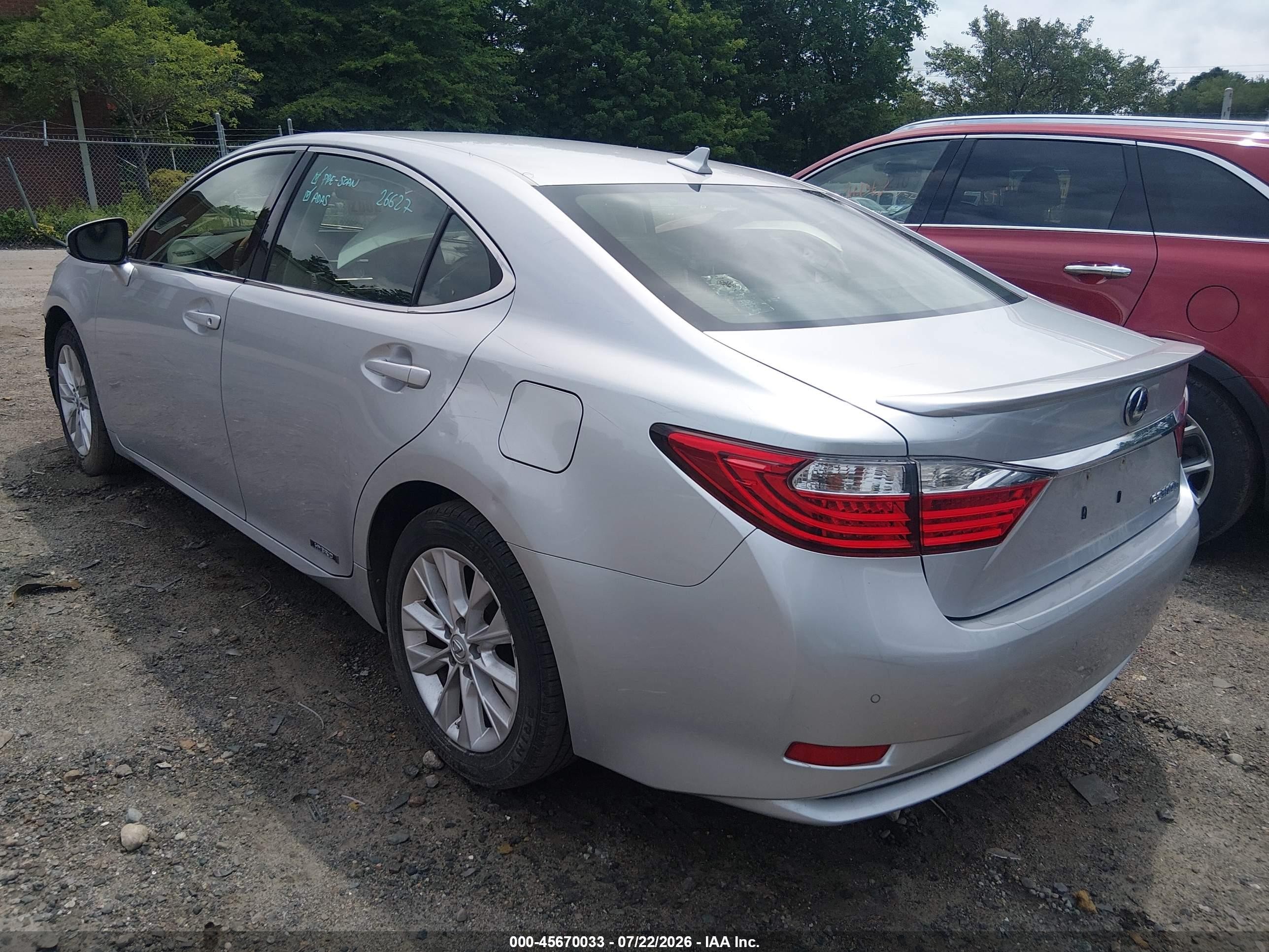 2013 Lexus Es 300h Silver vin: JTHBW1GG2D2032893