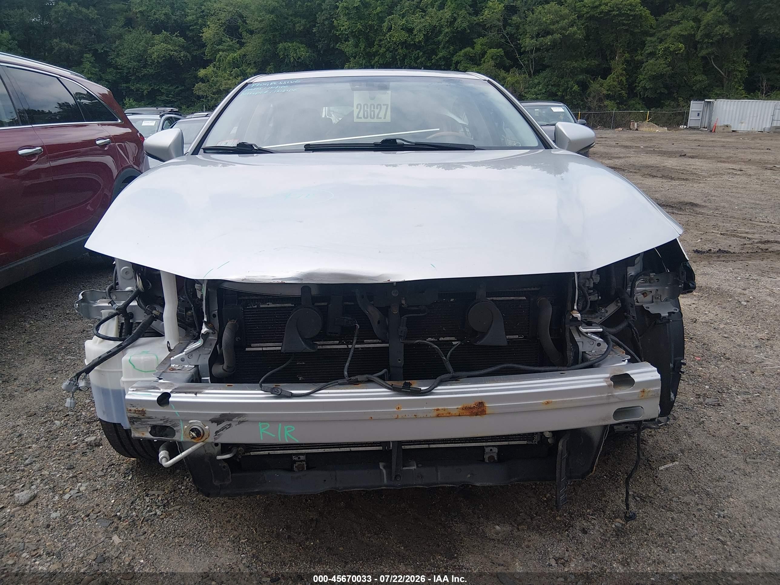 2013 Lexus Es 300h Silver vin: JTHBW1GG2D2032893