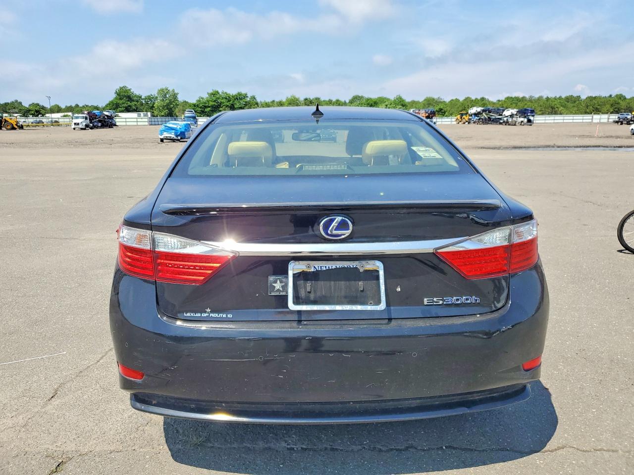 2014 Lexus Es 300h Black vin: JTHBW1GG2E2045130