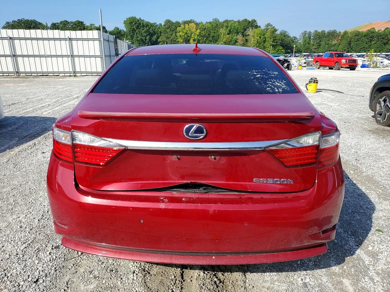 2014 Lexus Es 300h Red vin: JTHBW1GG2E2050215