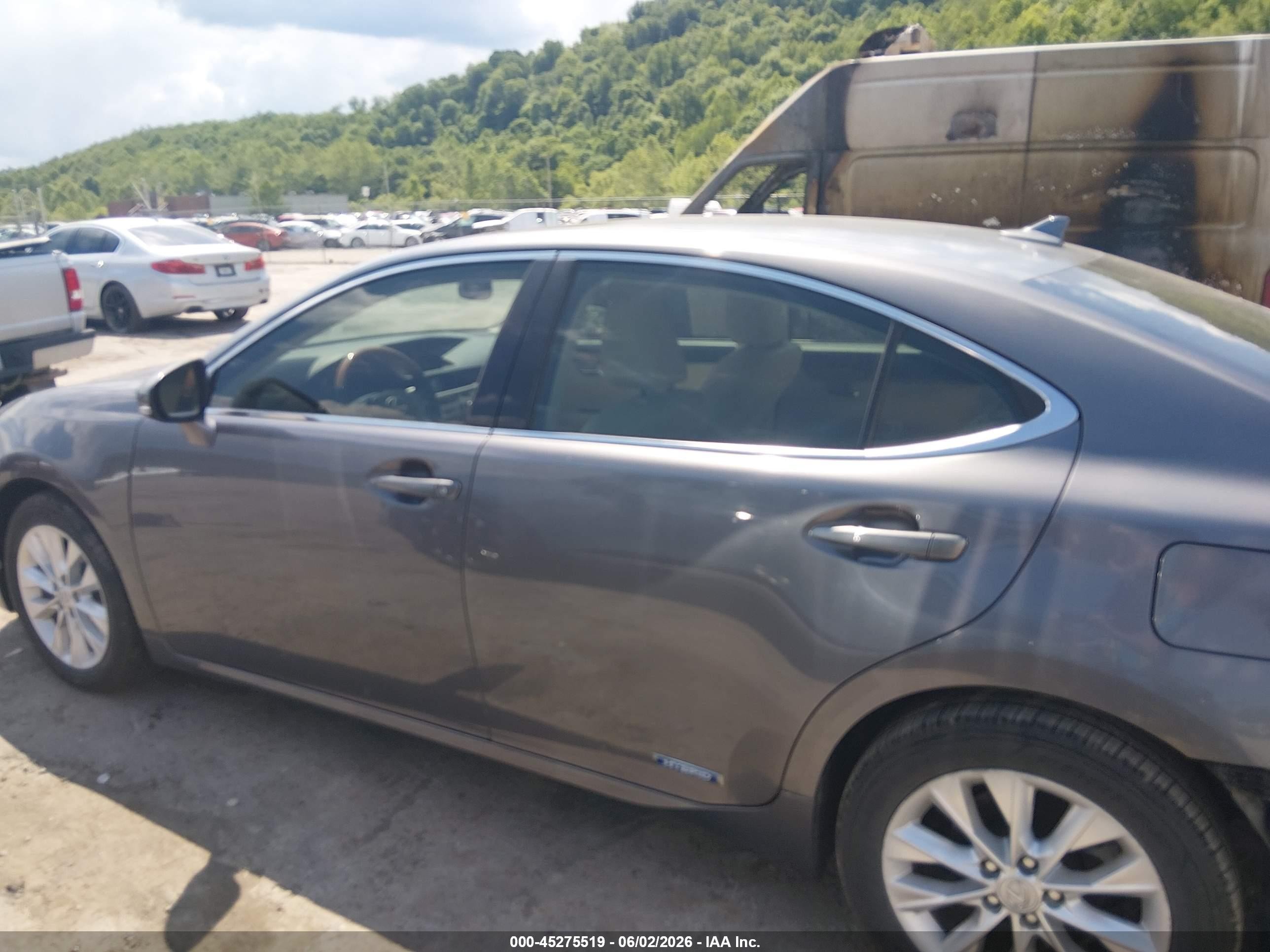 2014 Lexus Es 300h   Gray vin: JTHBW1GG2E2059318