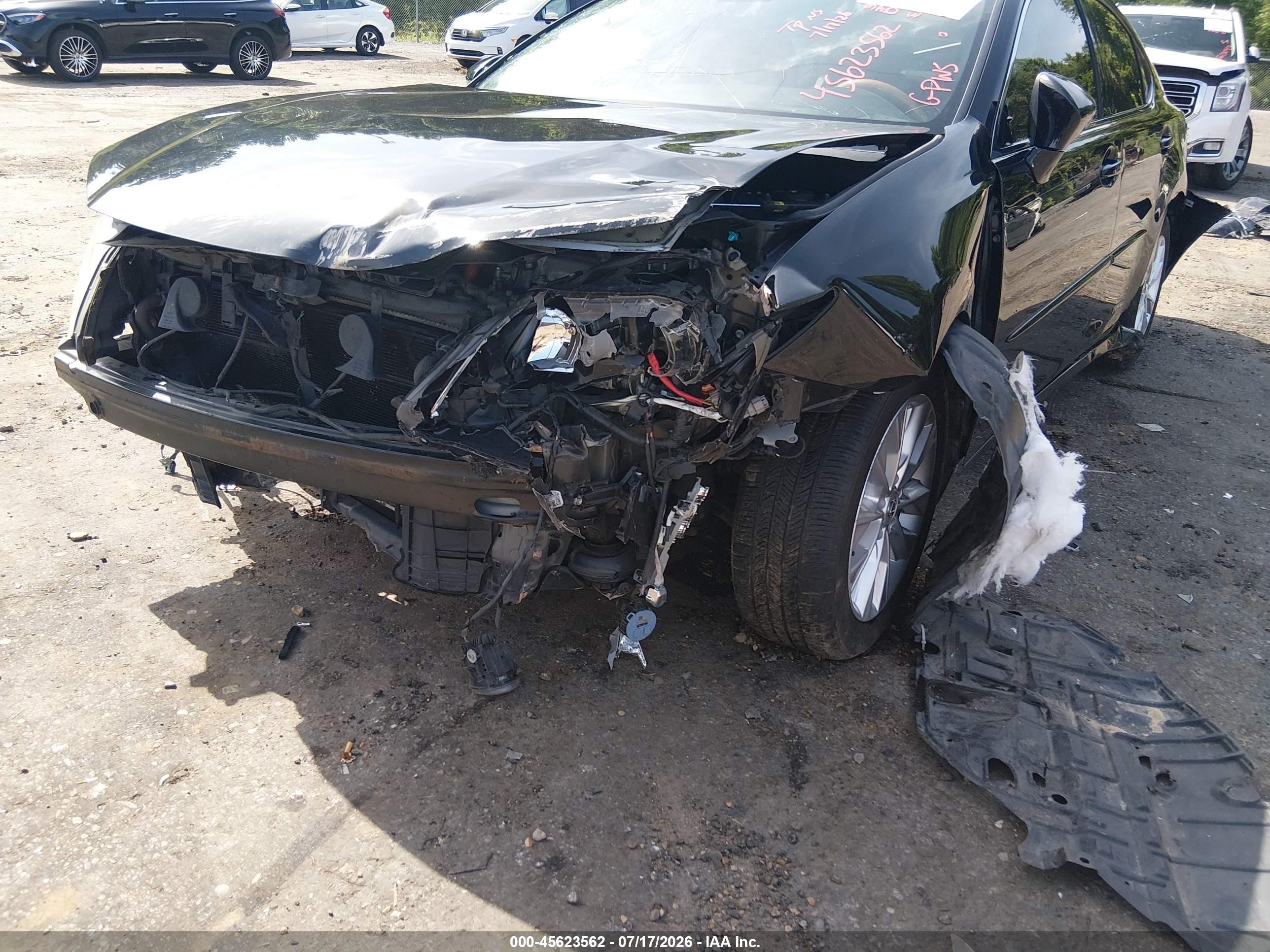 2015 Lexus Es 300h   Black vin: JTHBW1GG2F2084138