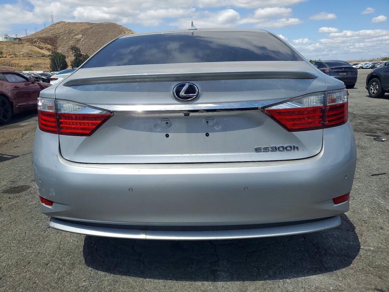 2013 Lexus Es 300h Silver vin: JTHBW1GG3D2001152