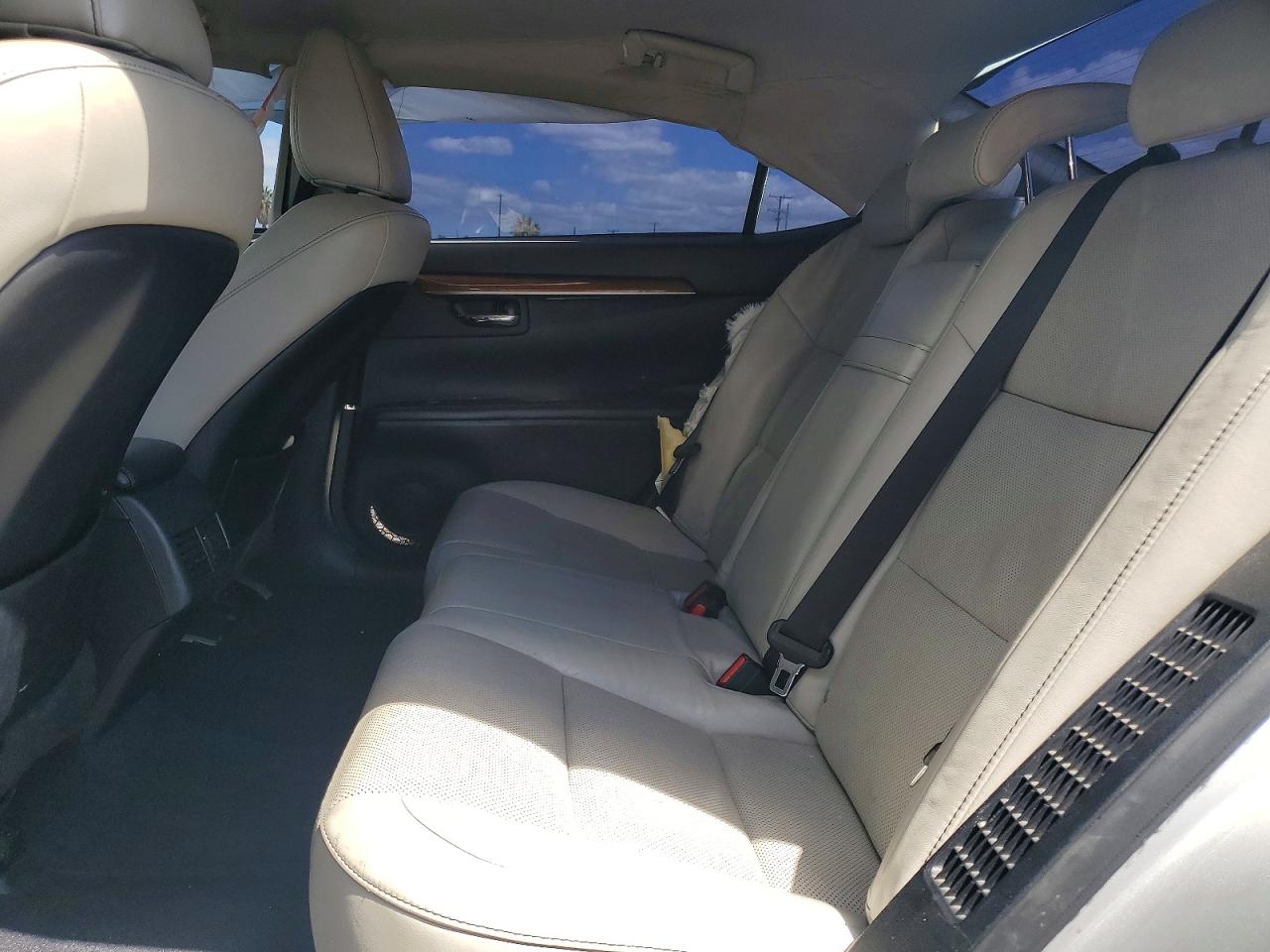 2013 Lexus Es 300h Silver vin: JTHBW1GG3D2001152